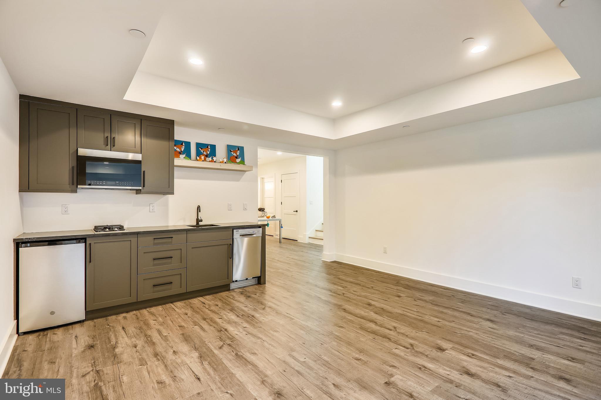 BRADLEY HILLS GROVE - Residential