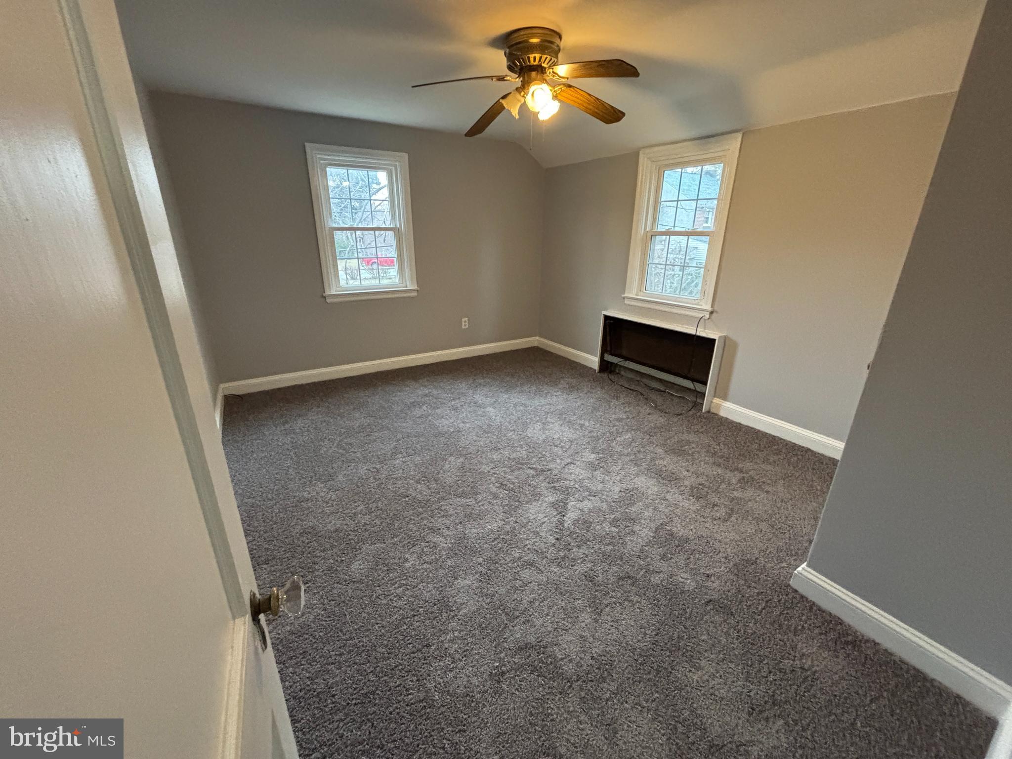 VALLEY VIEW - Residential Lease