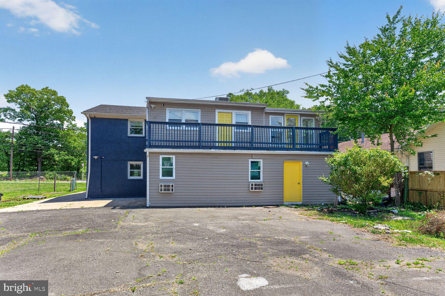 LIVINGSTON PARK - Residential