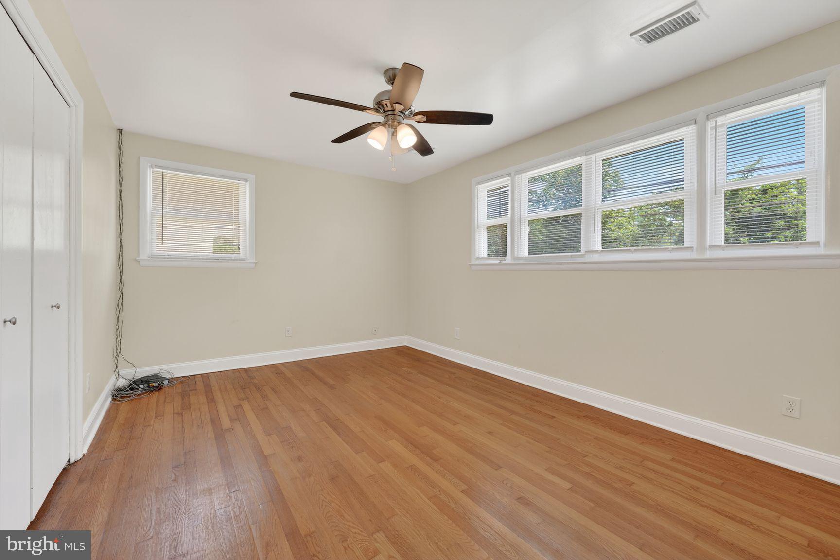 LIVINGSTON PARK - Residential