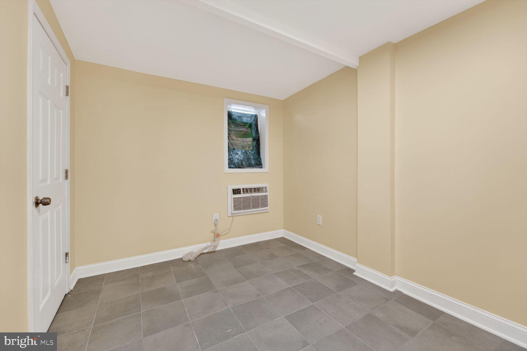 LIVINGSTON PARK - Residential