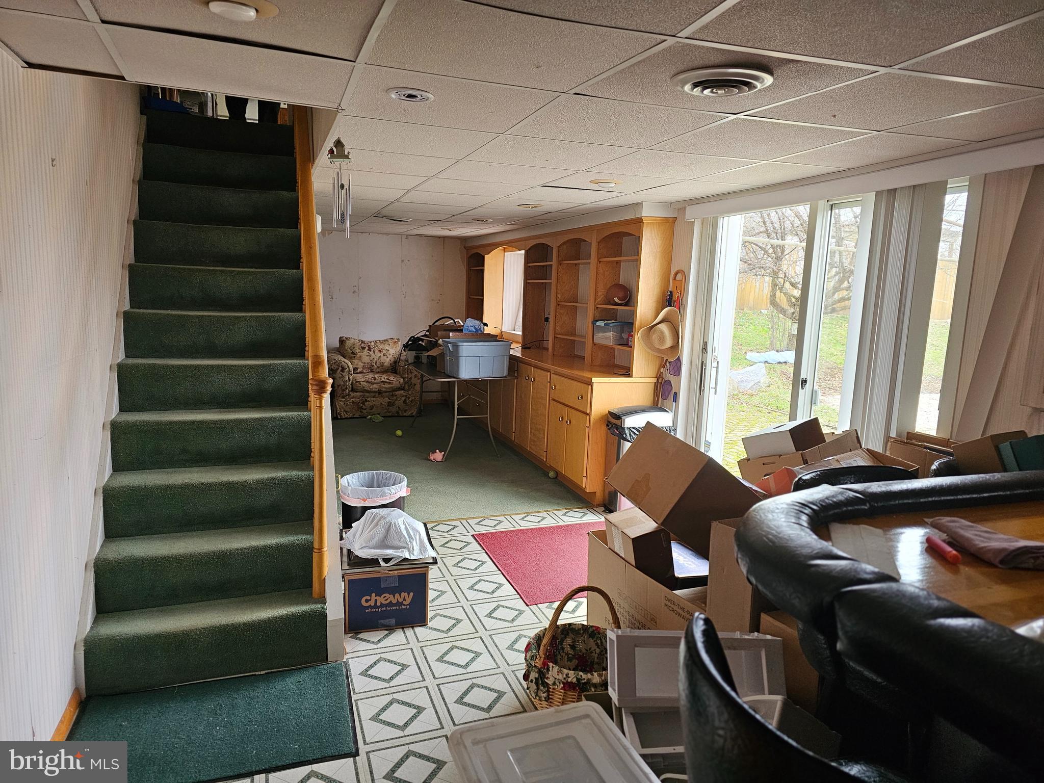 MONTROSE MANOR - Residential