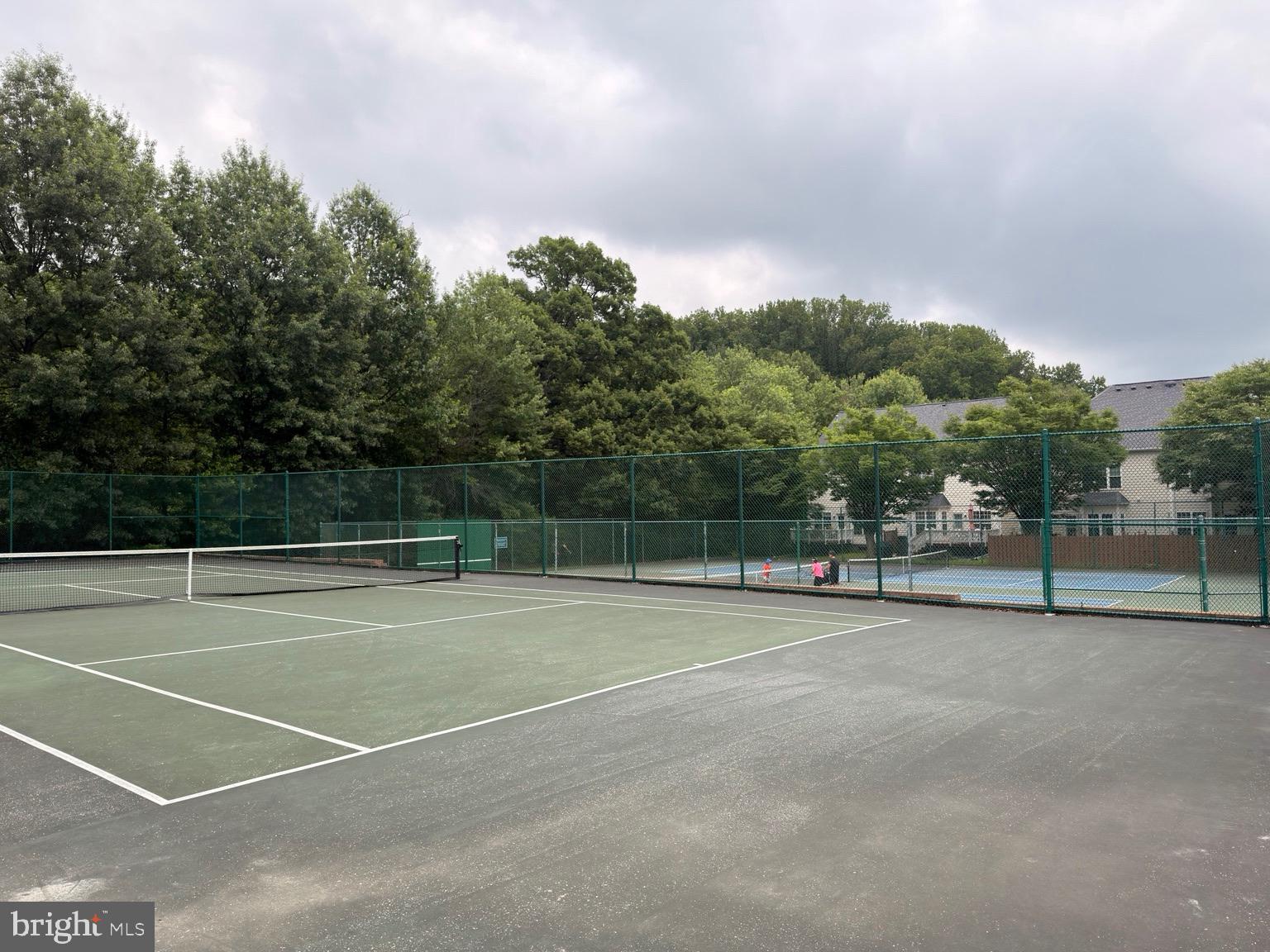 QUINCE ORCHARD PARK - Residential