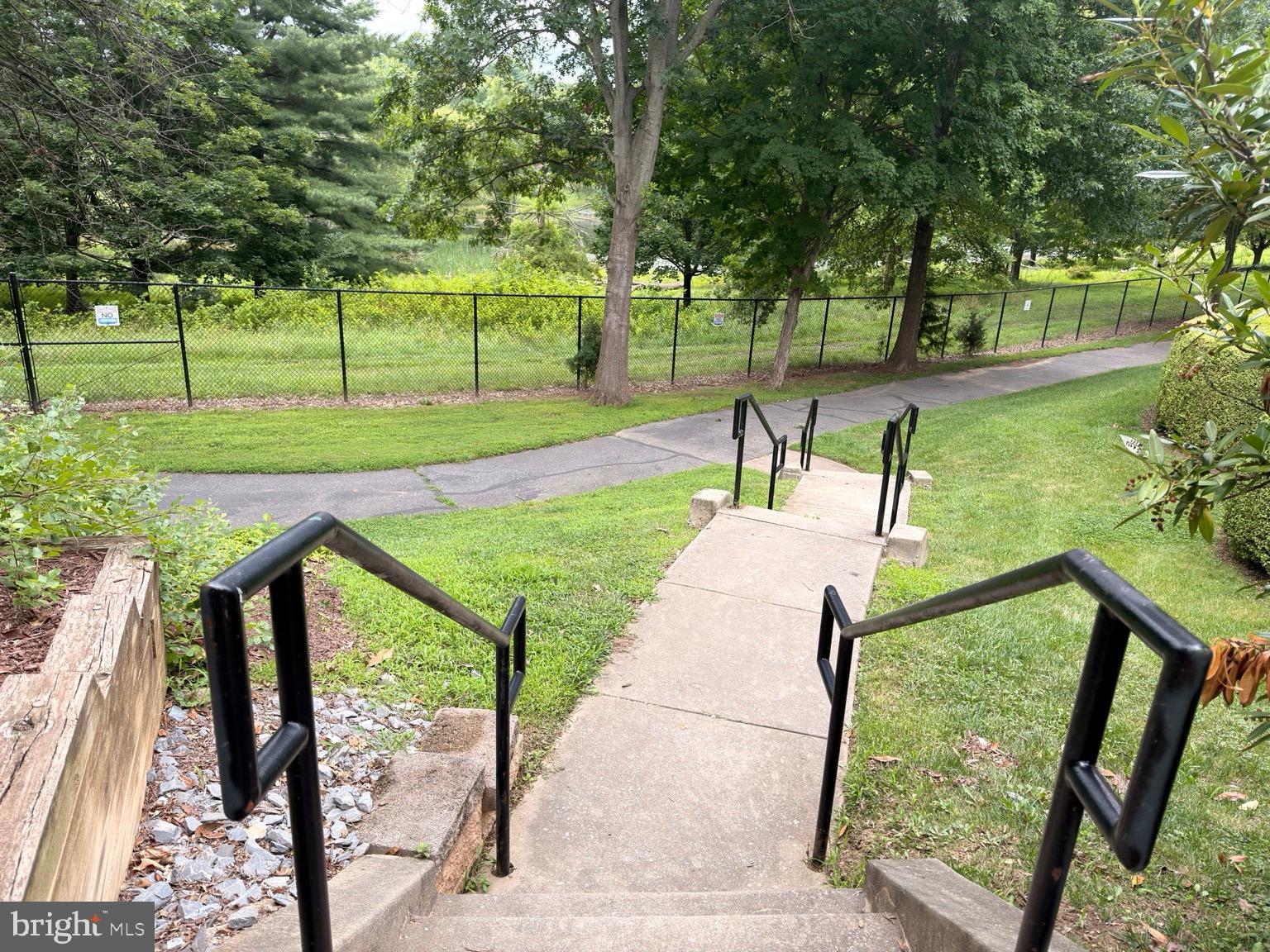 QUINCE ORCHARD PARK - Residential