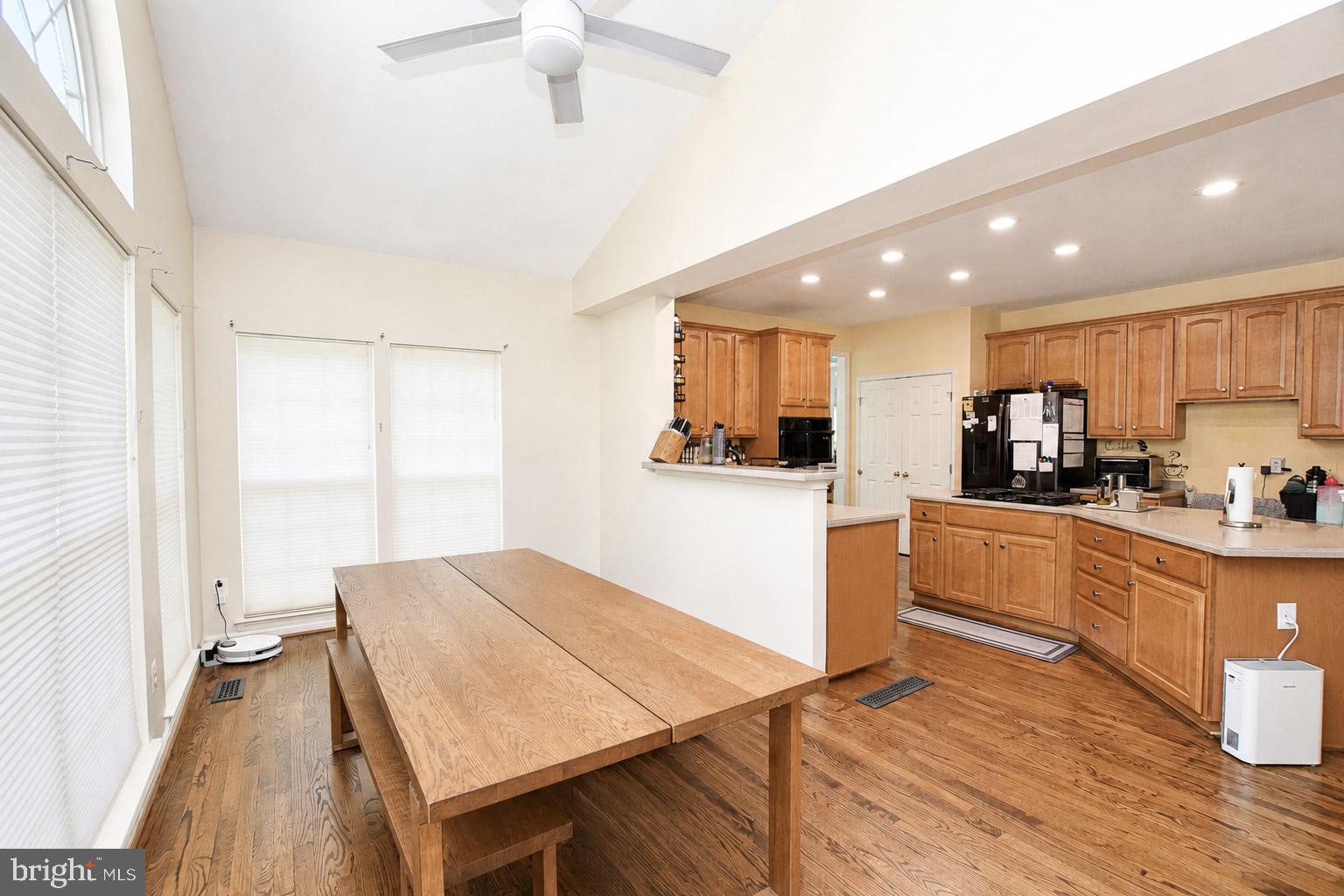 LOCUST HILL - Residential