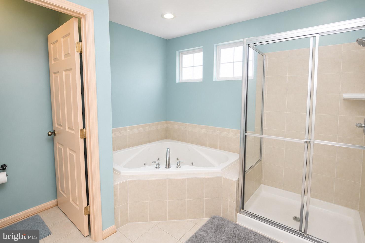 LOCUST HILL - Residential