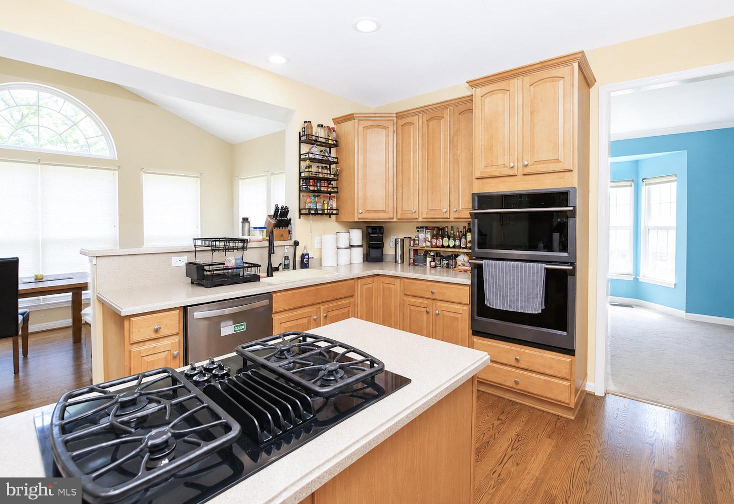 LOCUST HILL - Residential