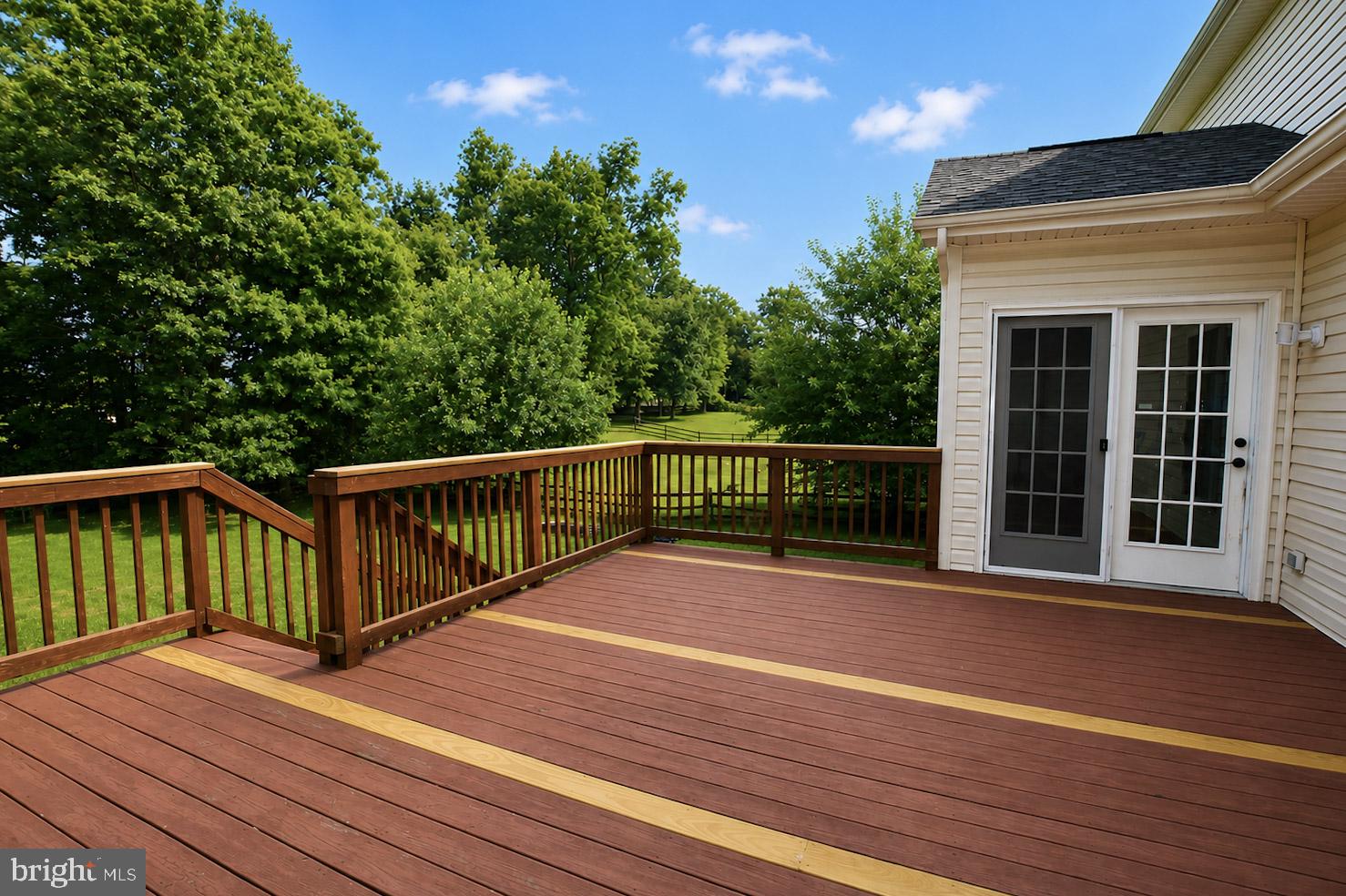 LOCUST HILL - Residential