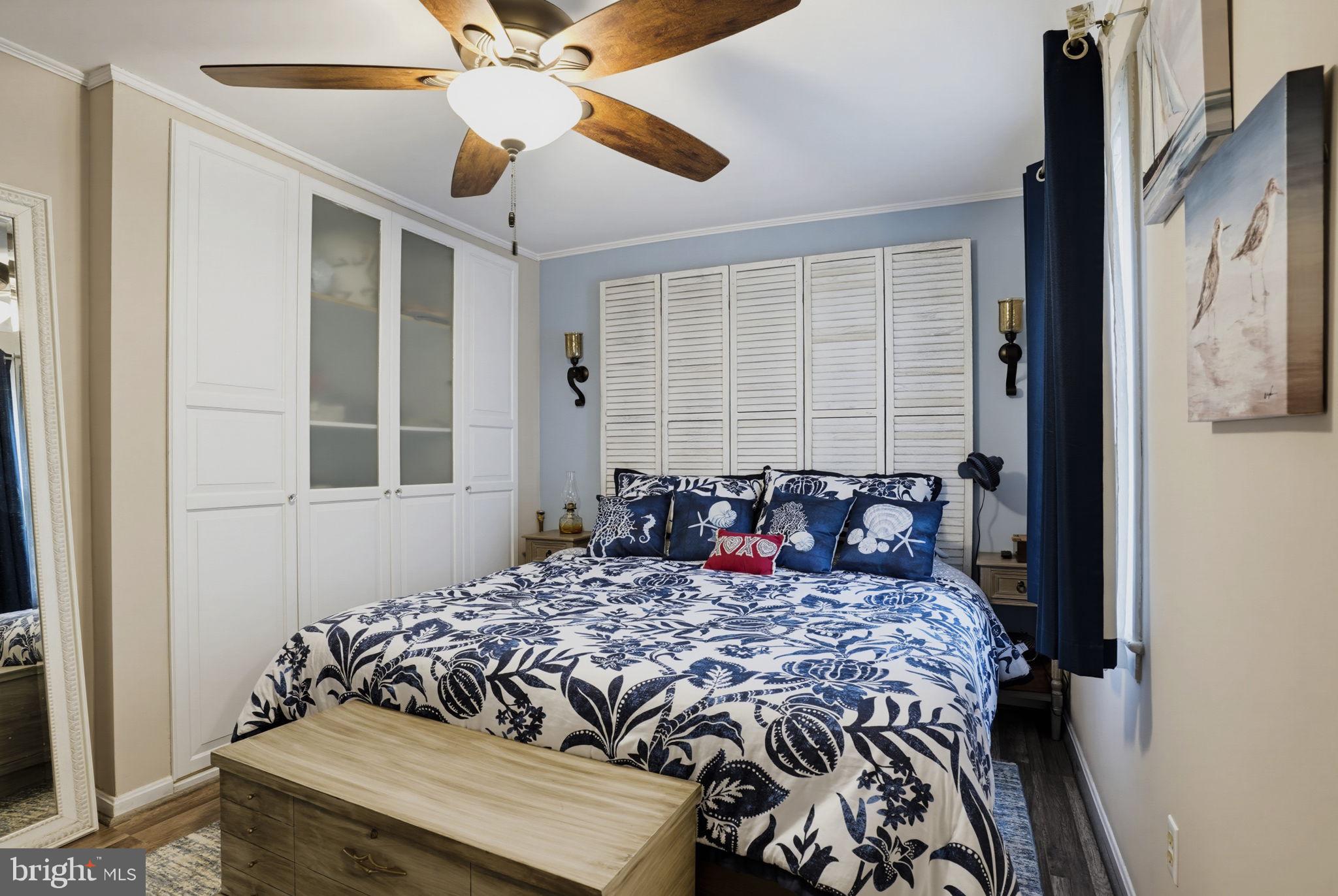HOLIDAY BEACH - Residential