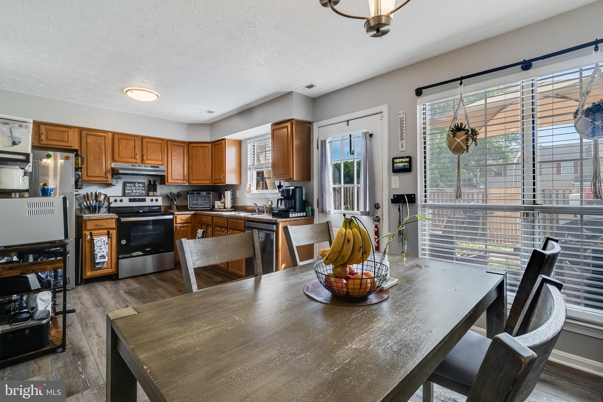 WESTBURY - Residential