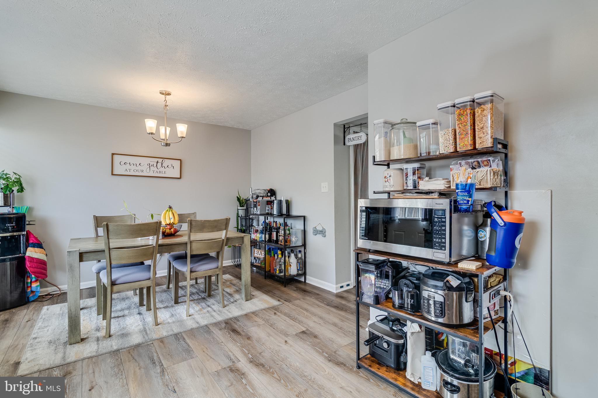 WESTBURY - Residential