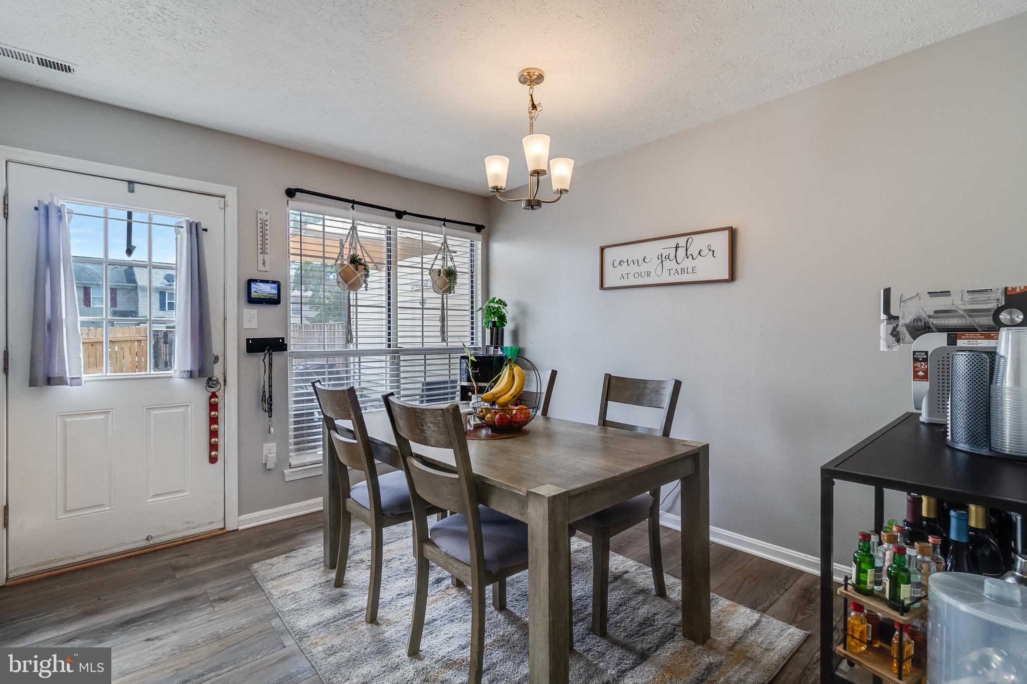WESTBURY - Residential