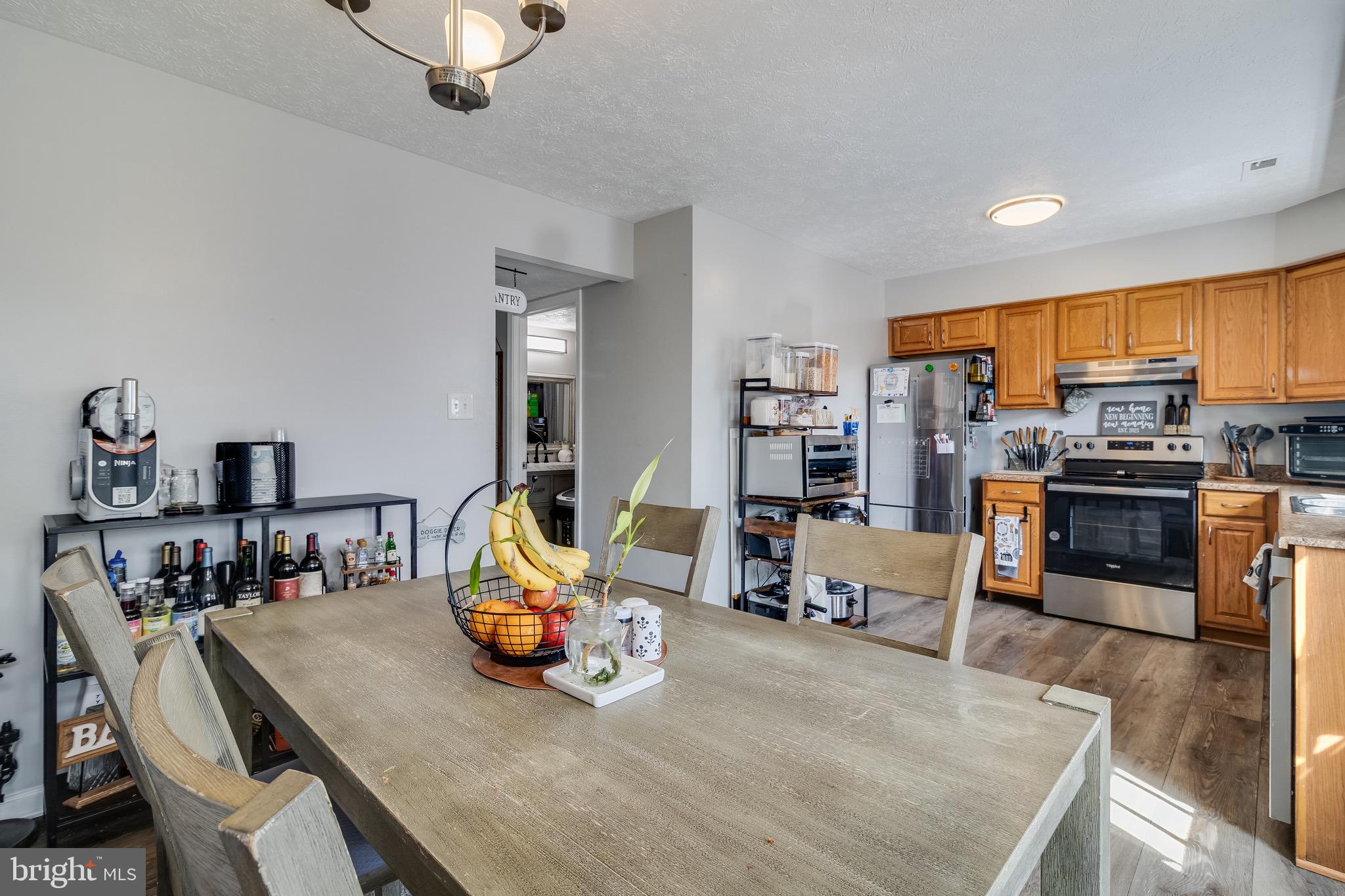 WESTBURY - Residential