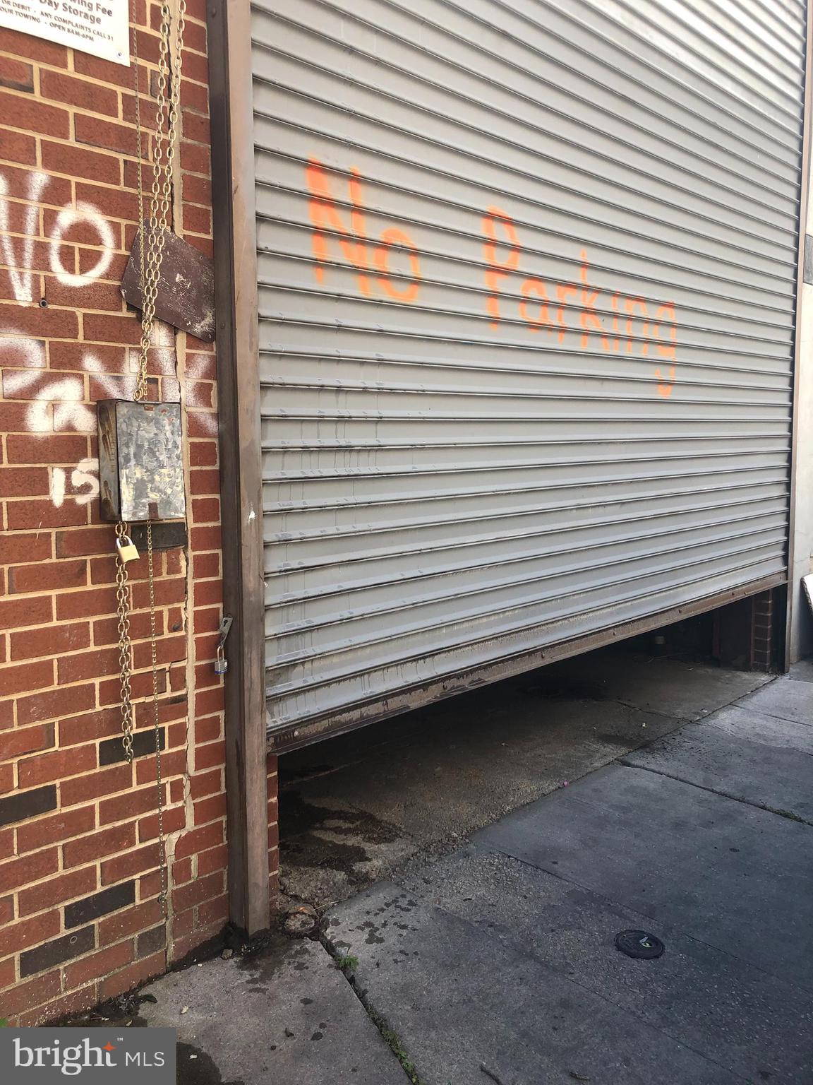 POINT BREEZE - Commercial Sale
