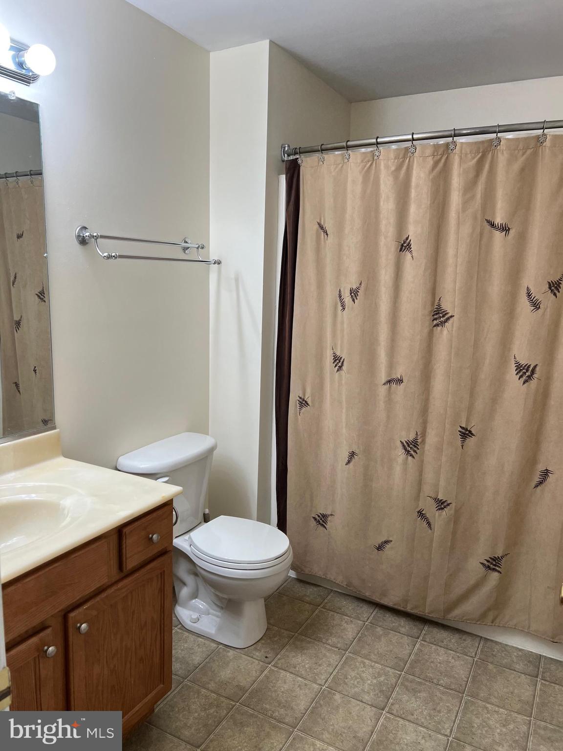 PRESIDENTIAL LAKES - Residential
