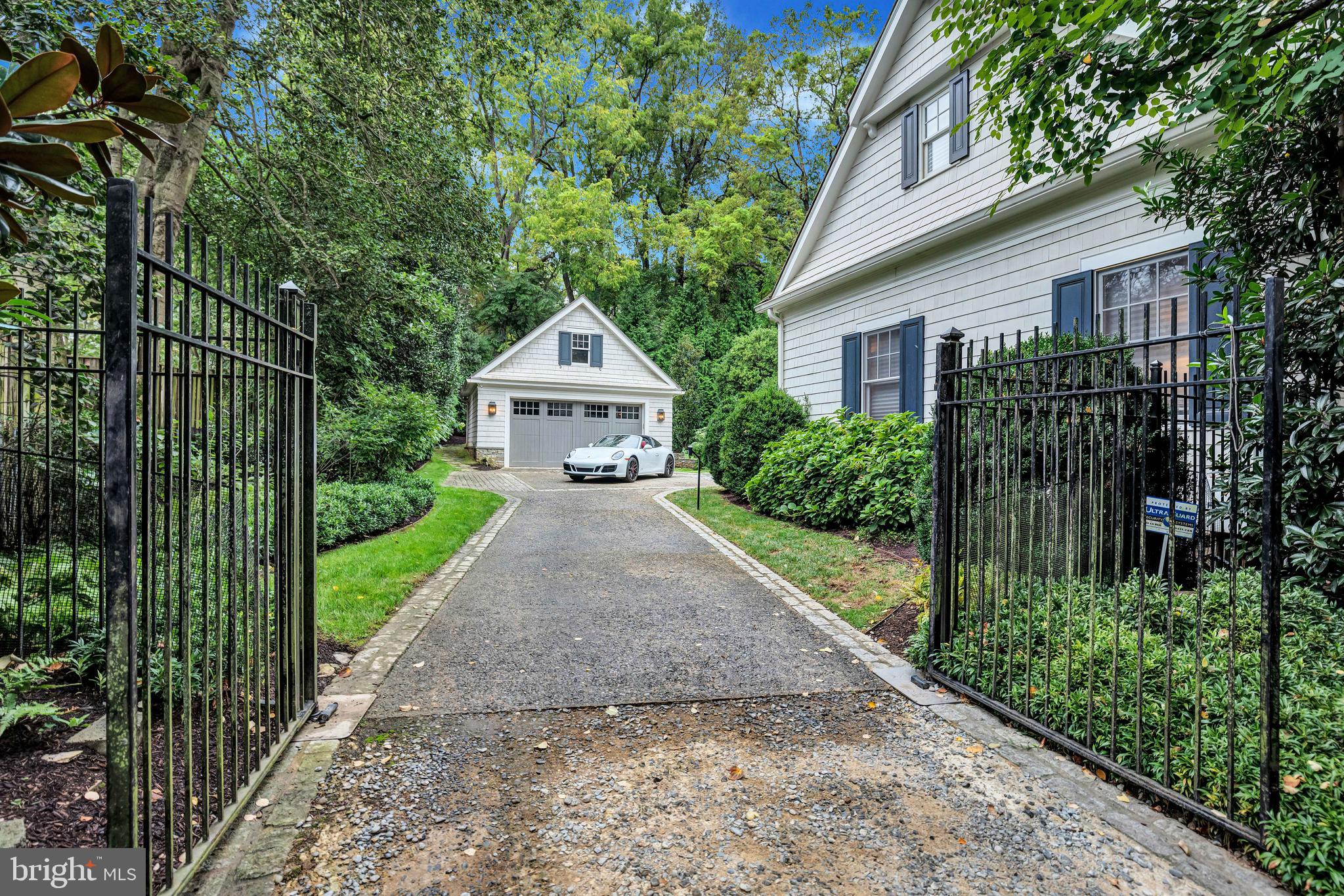 BRADLEY WOODS - Residential