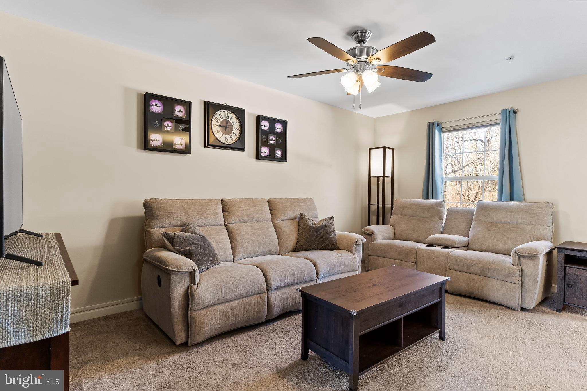 LOCUST RUN - Residential