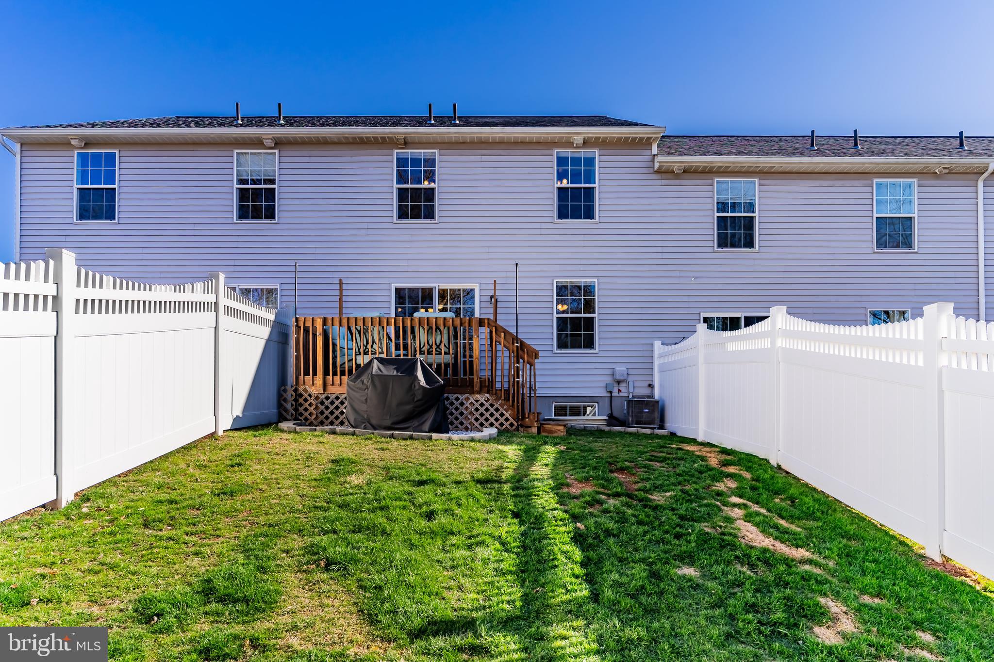 LOCUST RUN - Residential