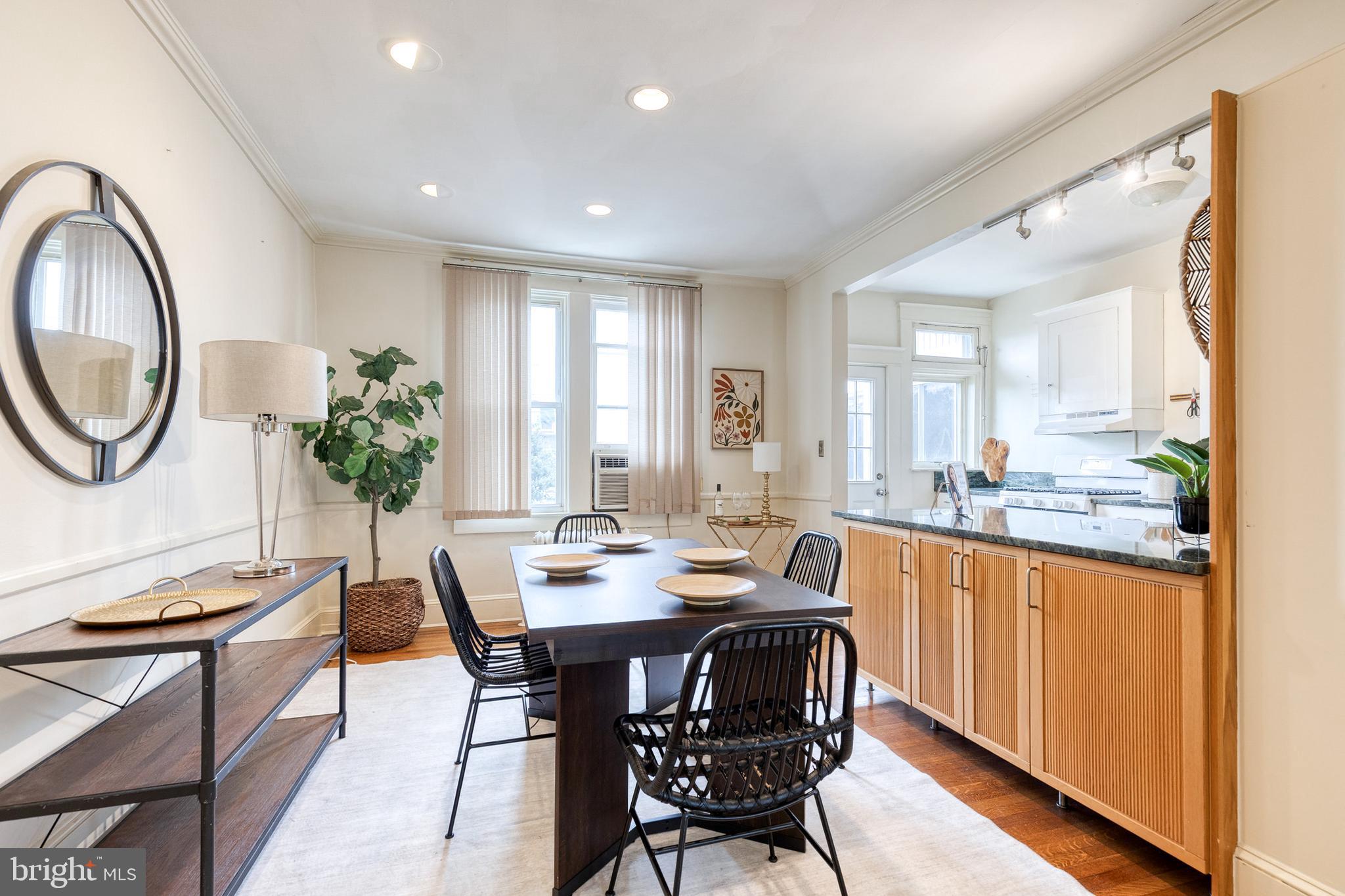 MEDFIELD - Residential