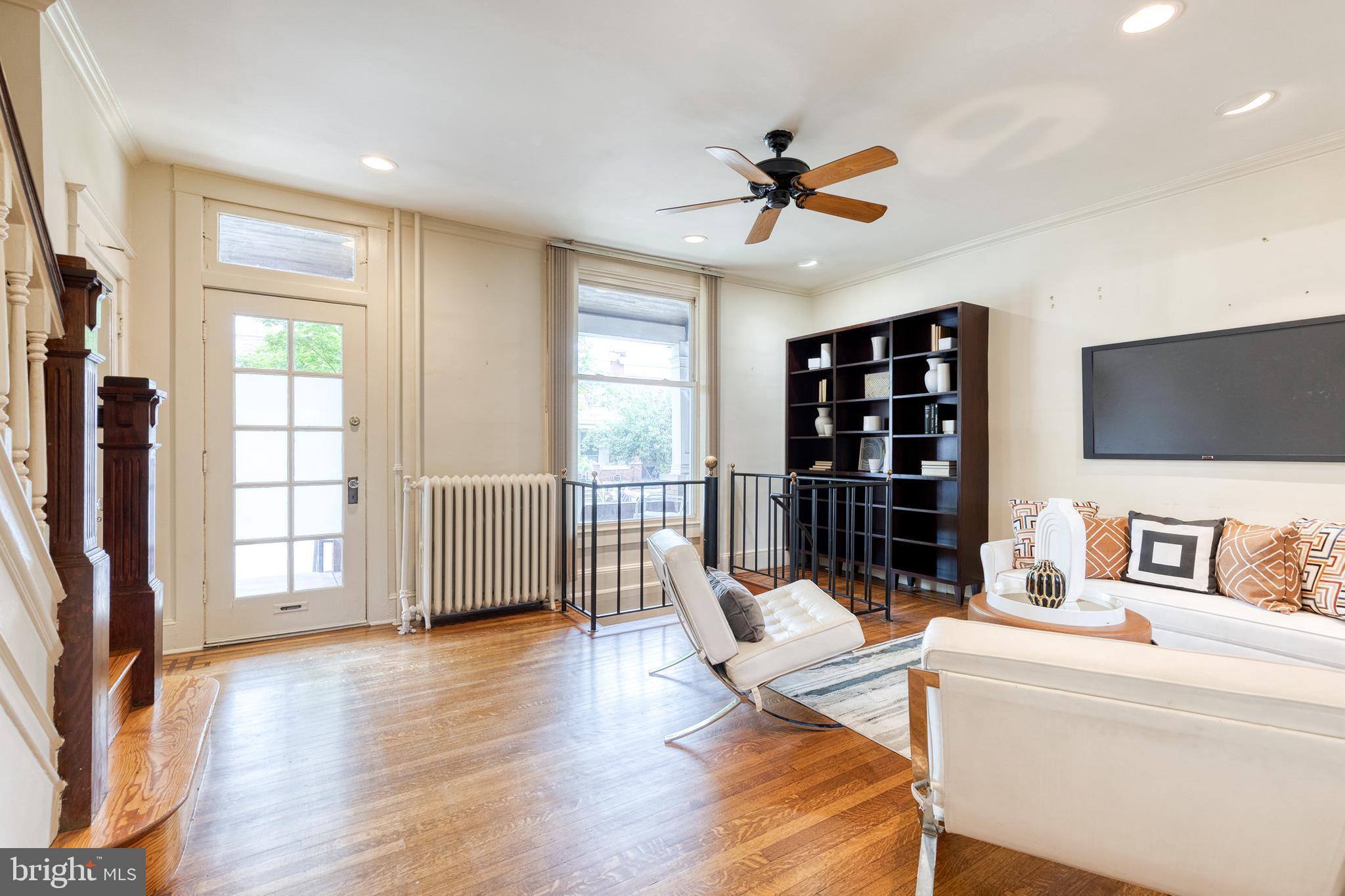 MEDFIELD - Residential