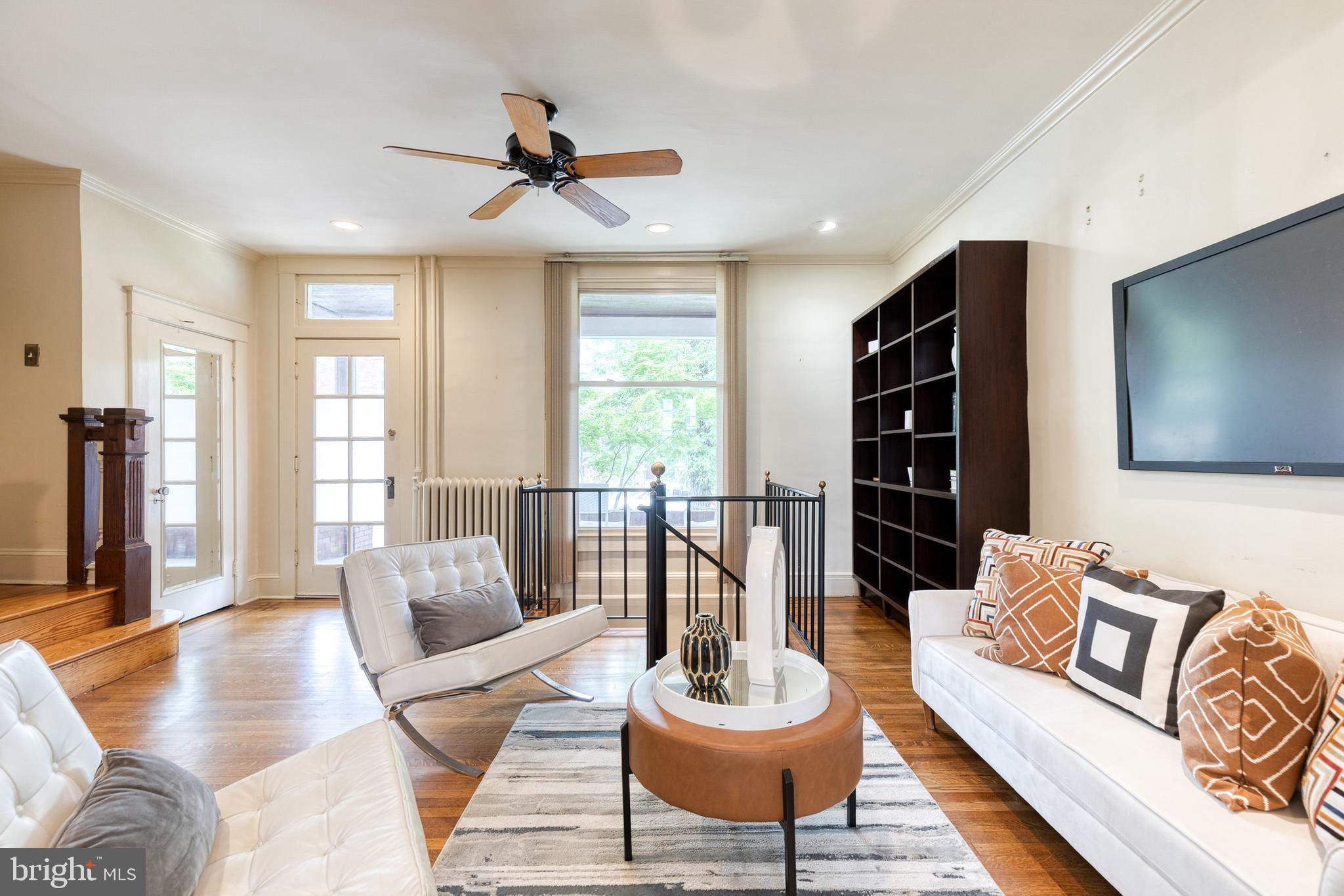 MEDFIELD - Residential