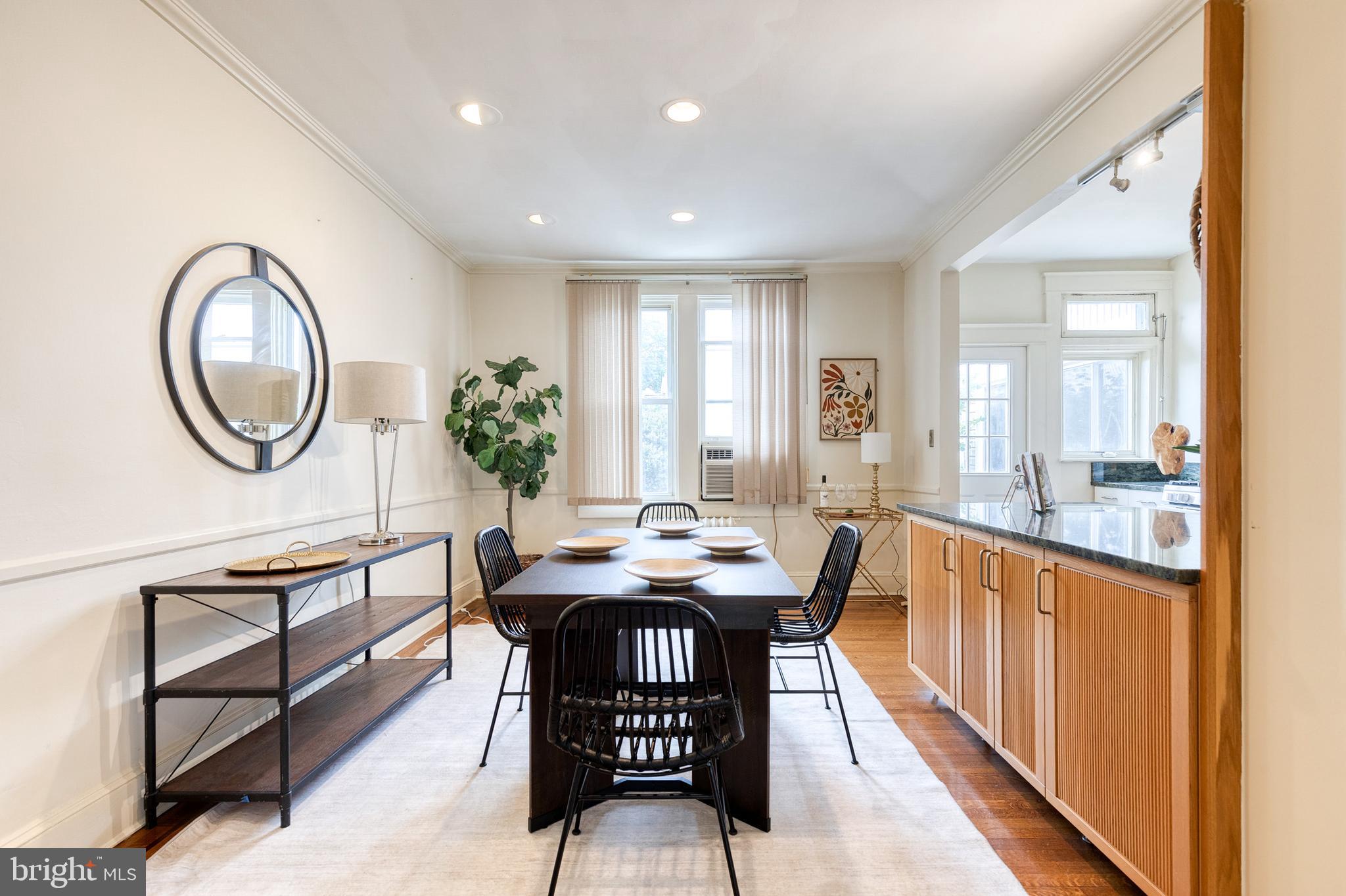 MEDFIELD - Residential
