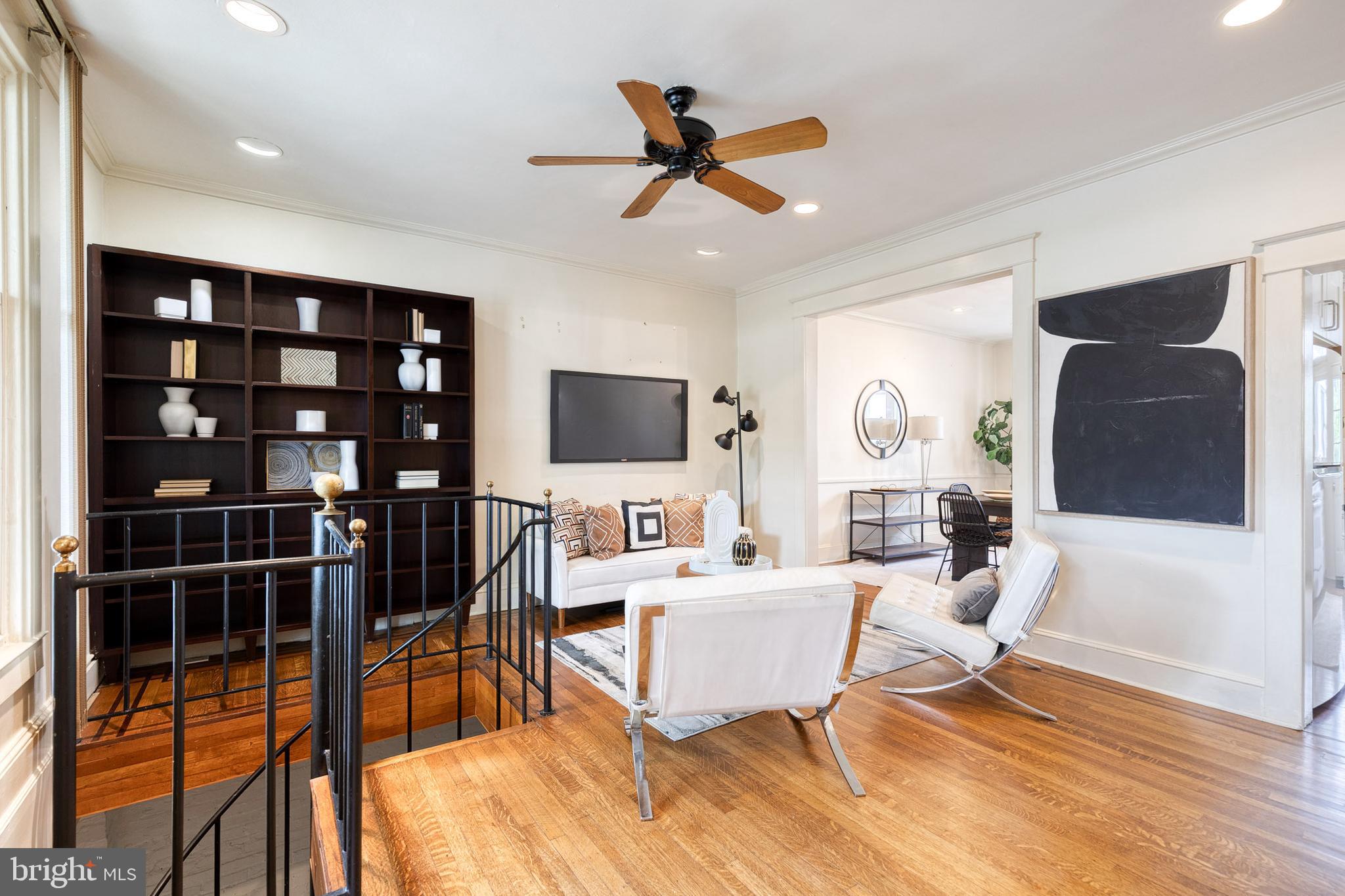 MEDFIELD - Residential
