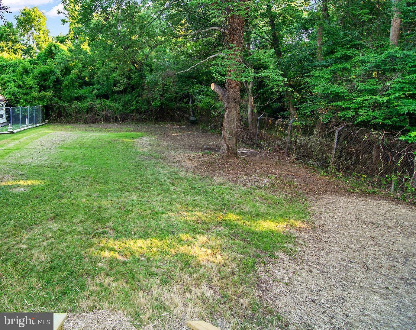 HILLENDALE PARK - Residential