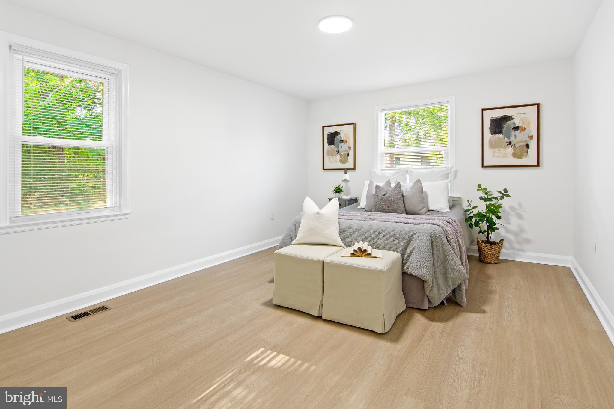 HILLENDALE PARK - Residential