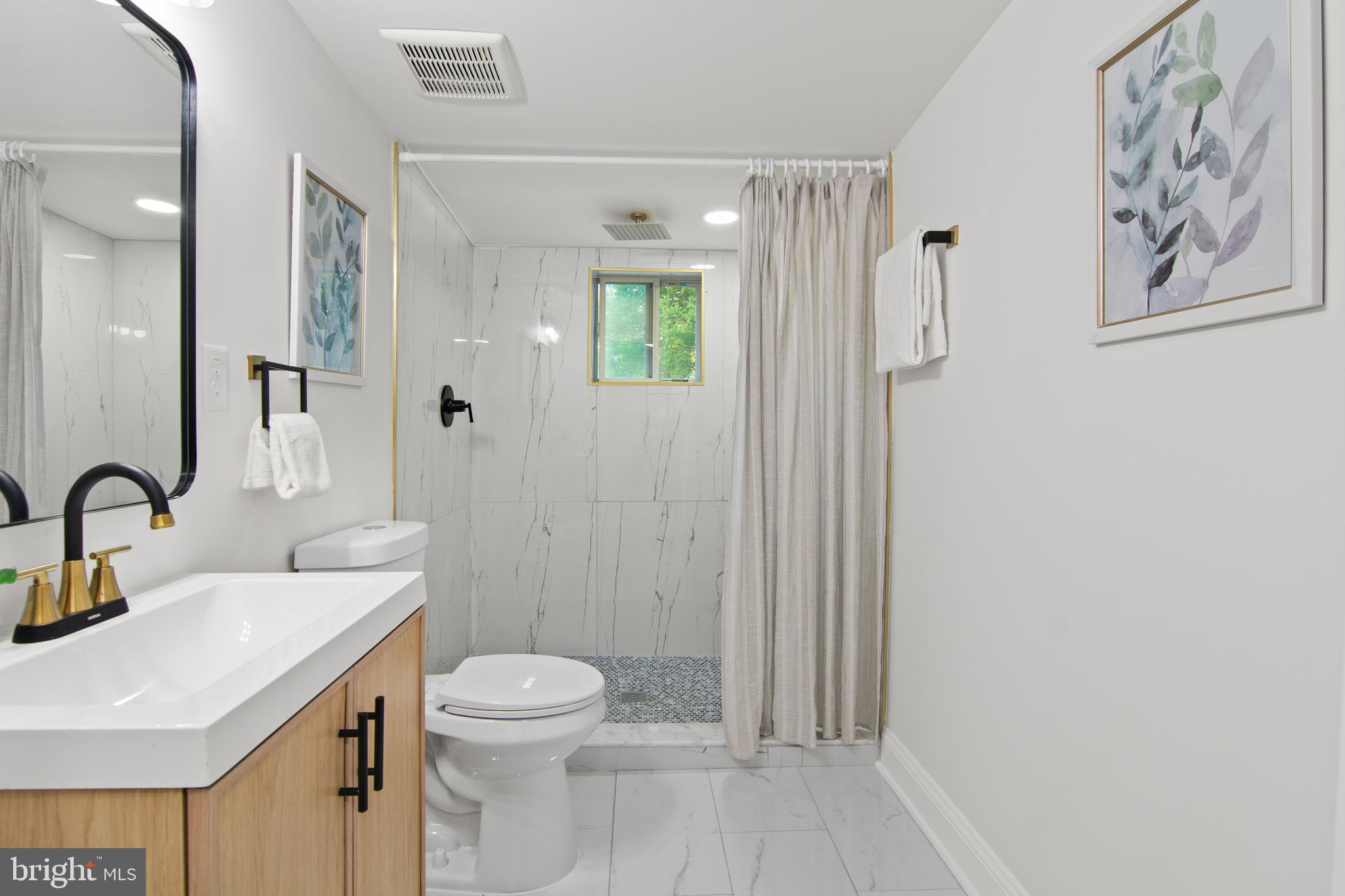 HILLENDALE PARK - Residential
