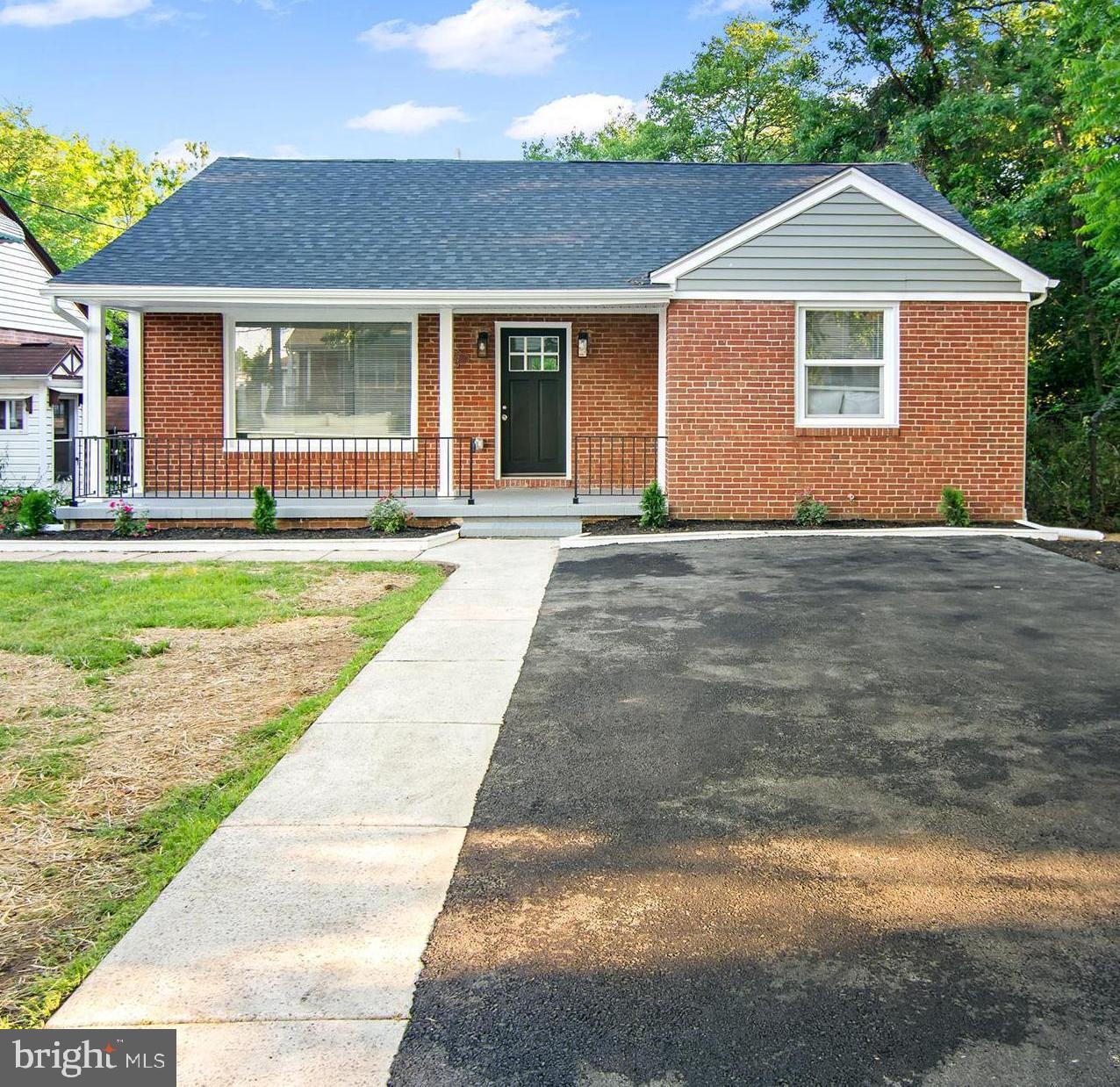 HILLENDALE PARK - Residential