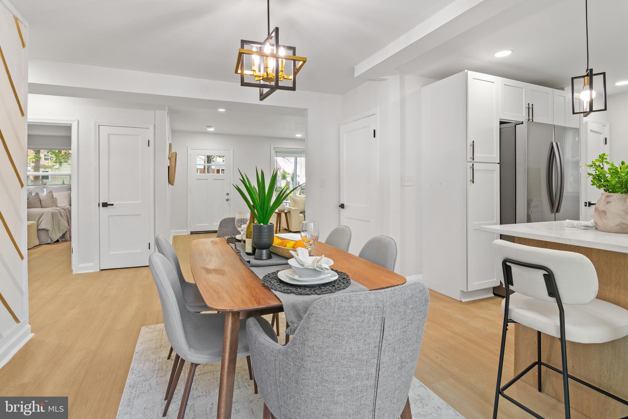 HILLENDALE PARK - Residential
