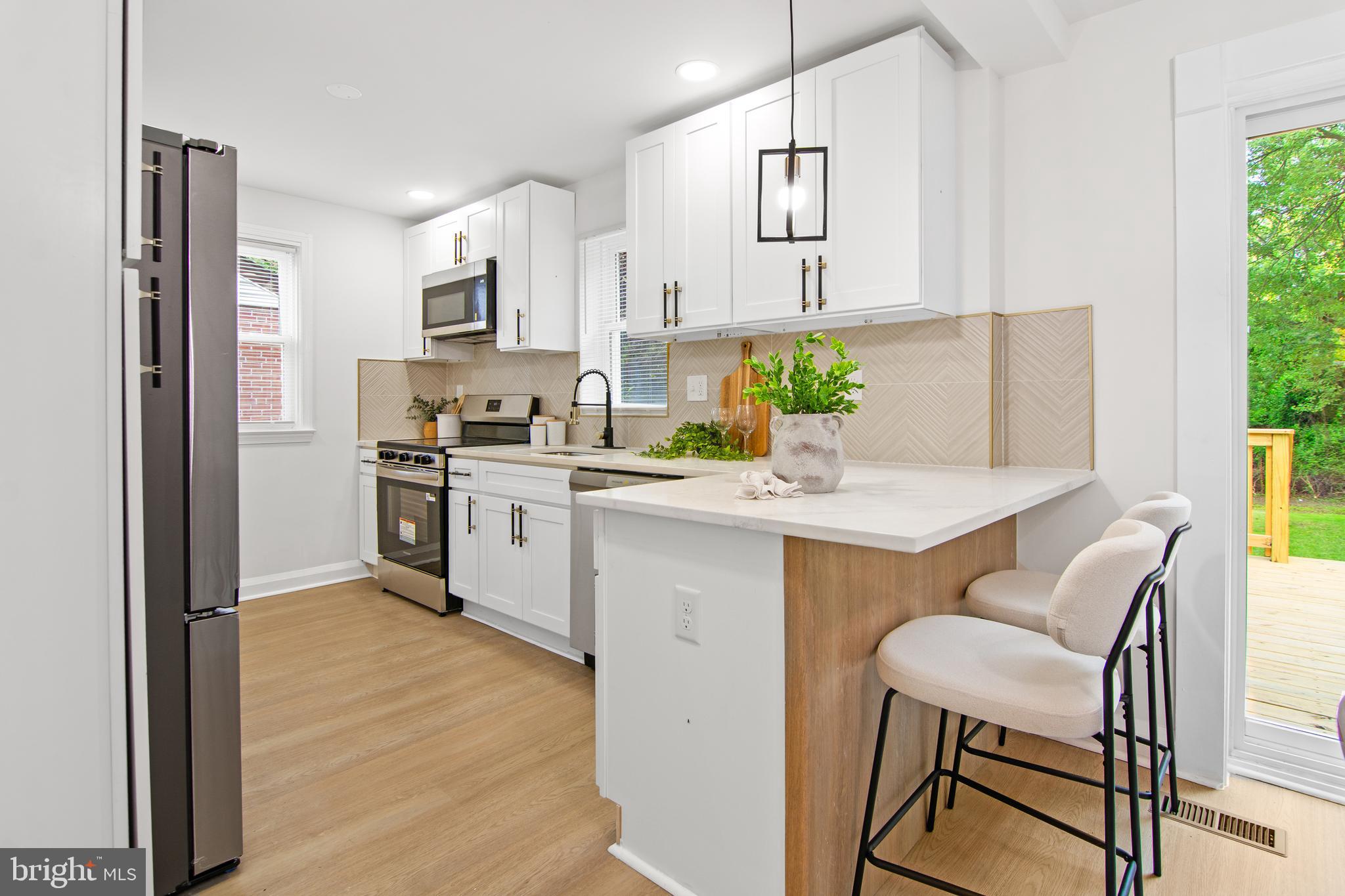 HILLENDALE PARK - Residential