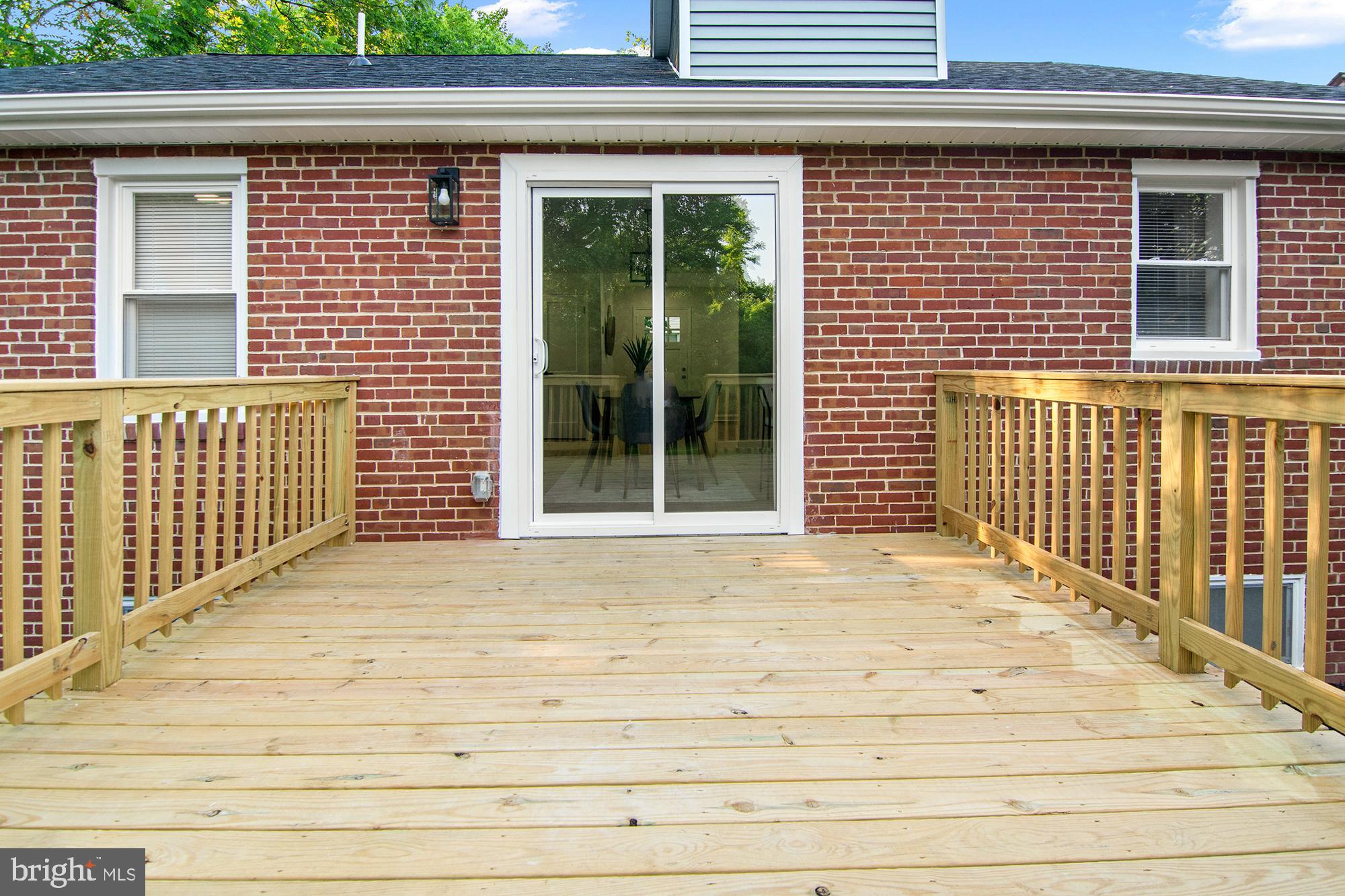 HILLENDALE PARK - Residential