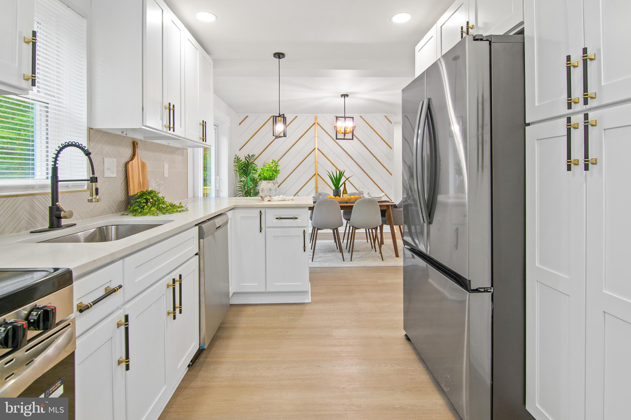 HILLENDALE PARK - Residential