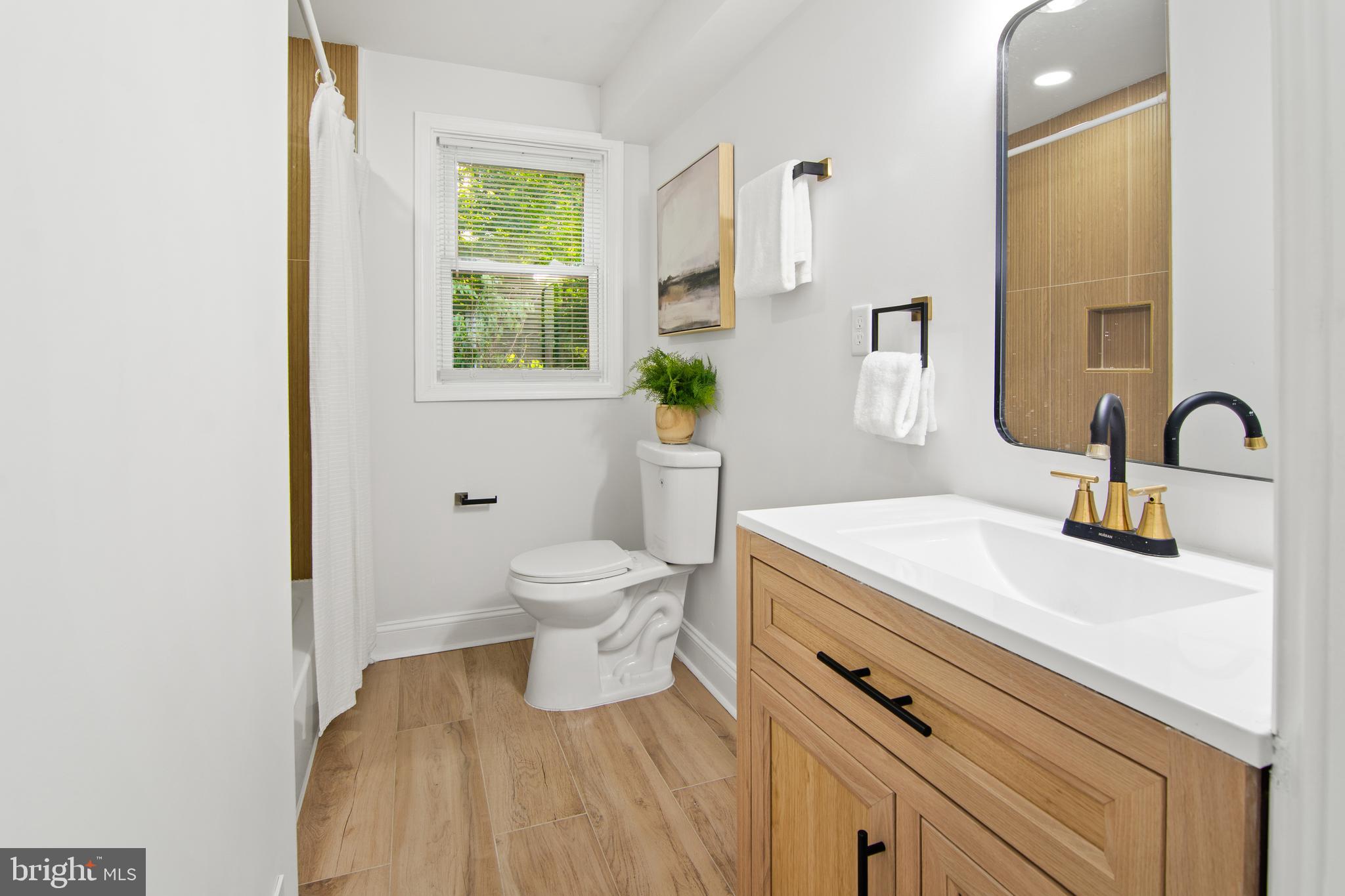 HILLENDALE PARK - Residential