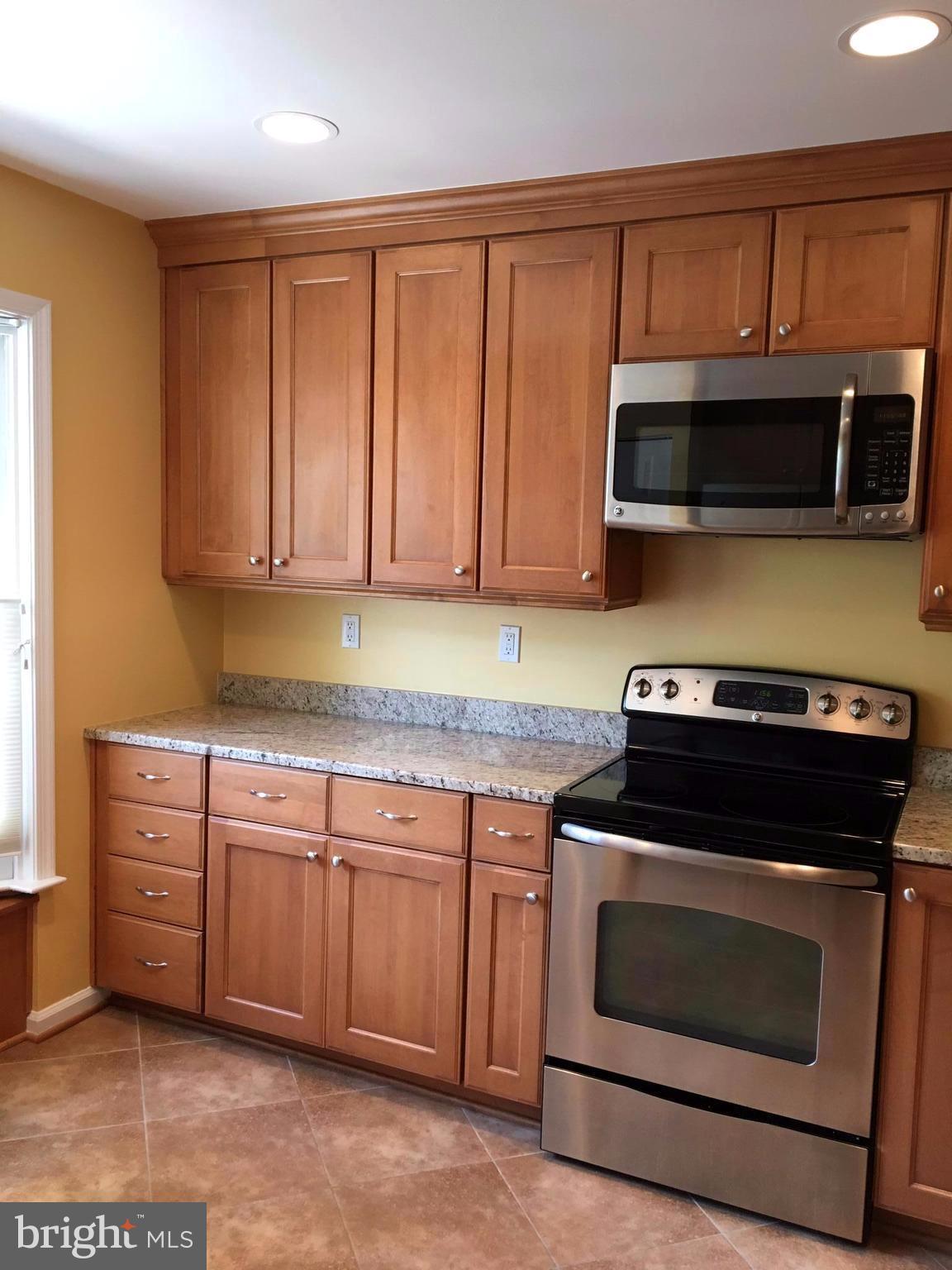 IDYLWOOD STATION - Residential Lease