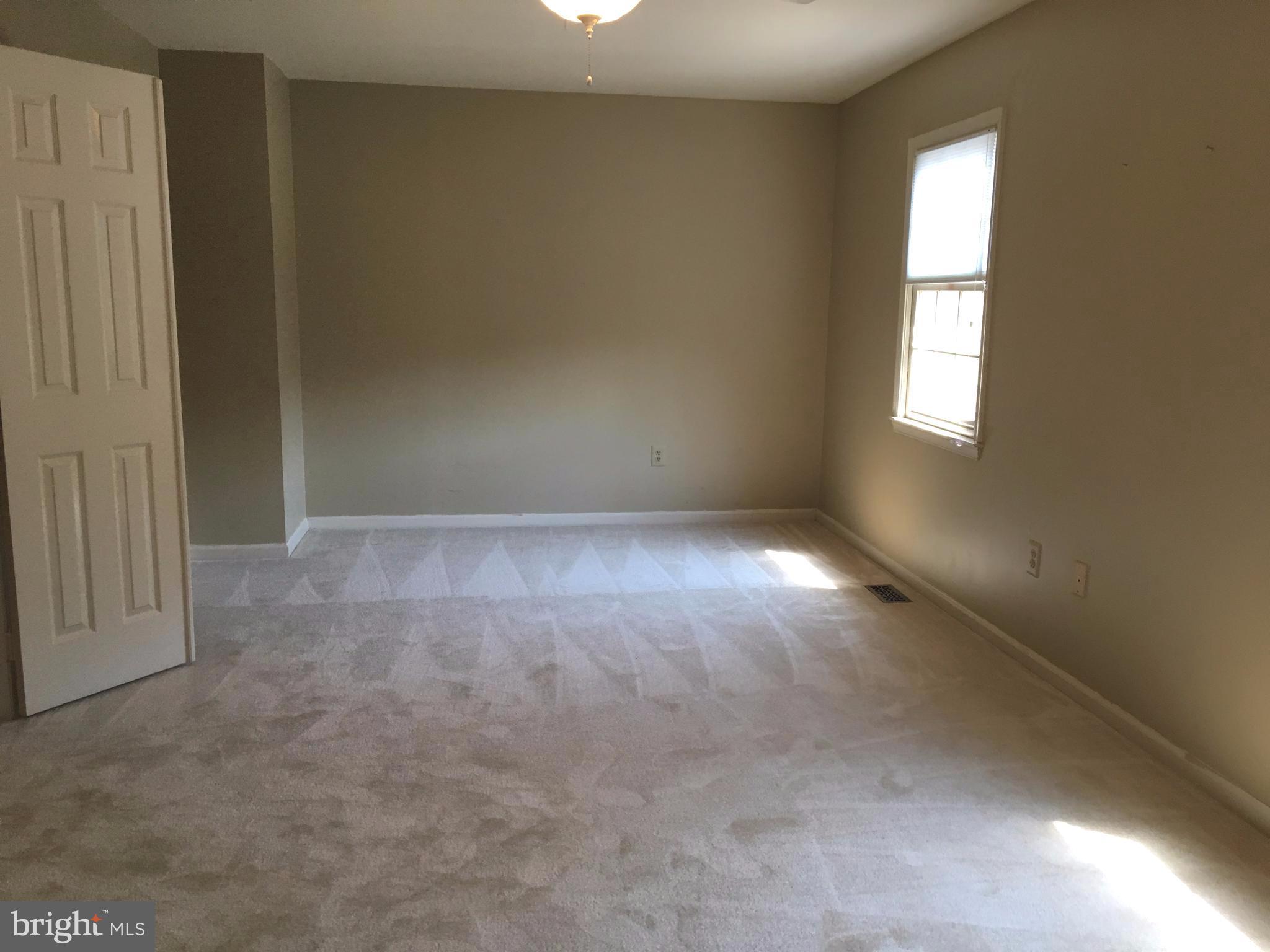 IDYLWOOD STATION - Residential Lease