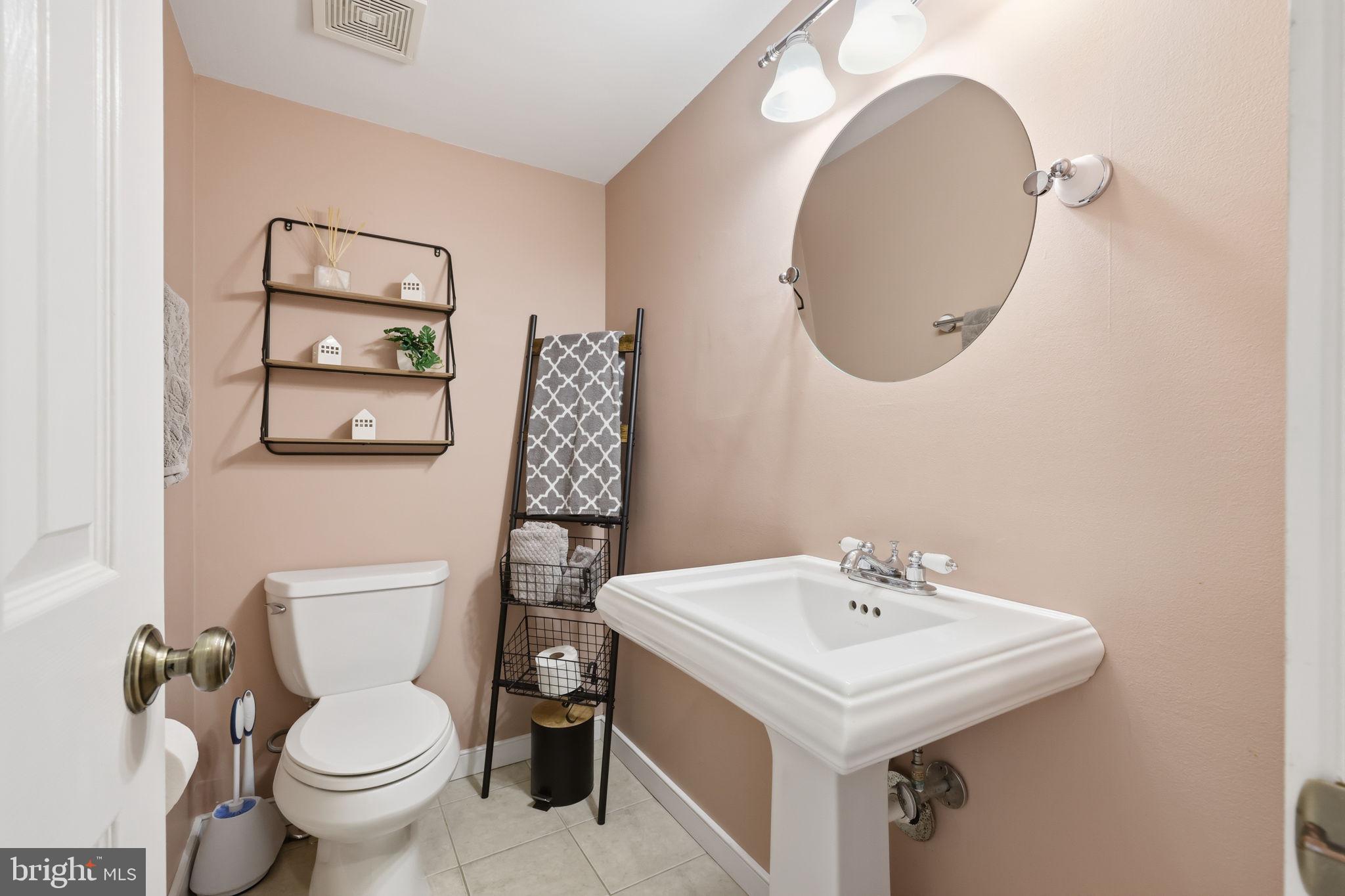YARDLEY RUN - Residential