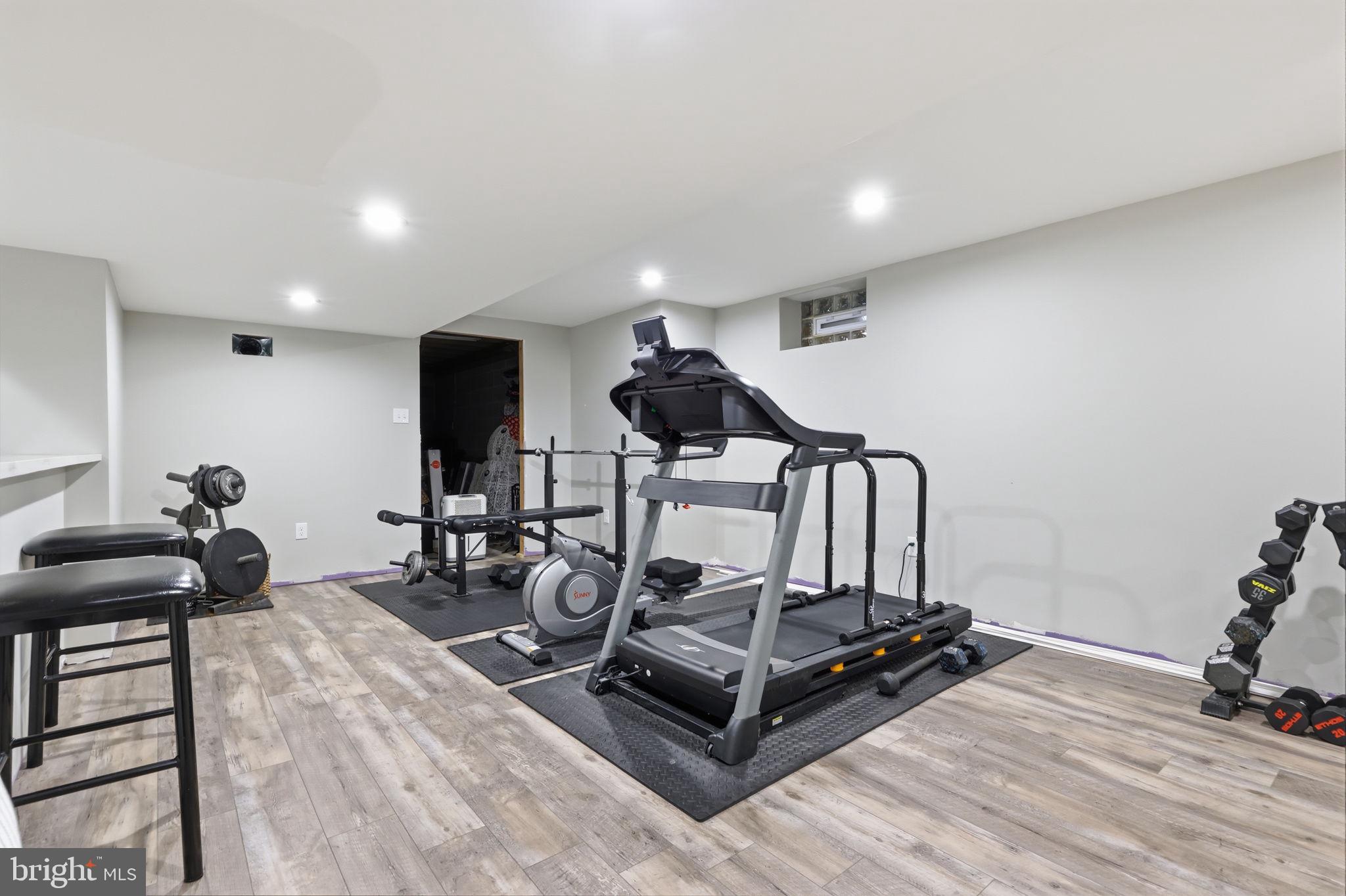 YARDLEY RUN - Residential