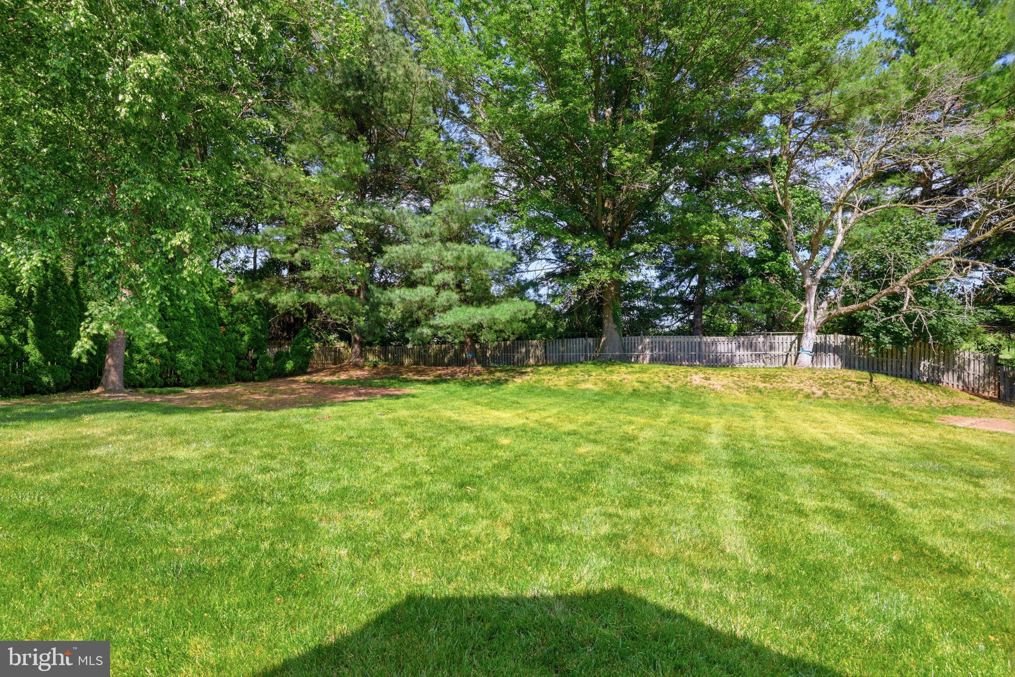 YARDLEY RUN - Residential