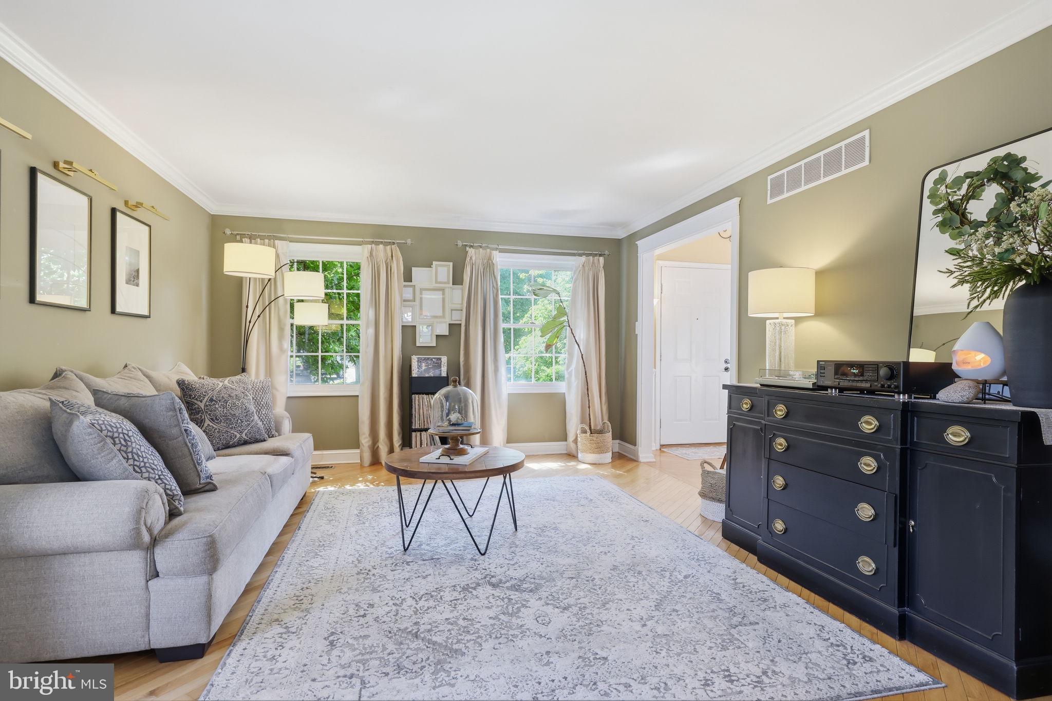 YARDLEY RUN - Residential