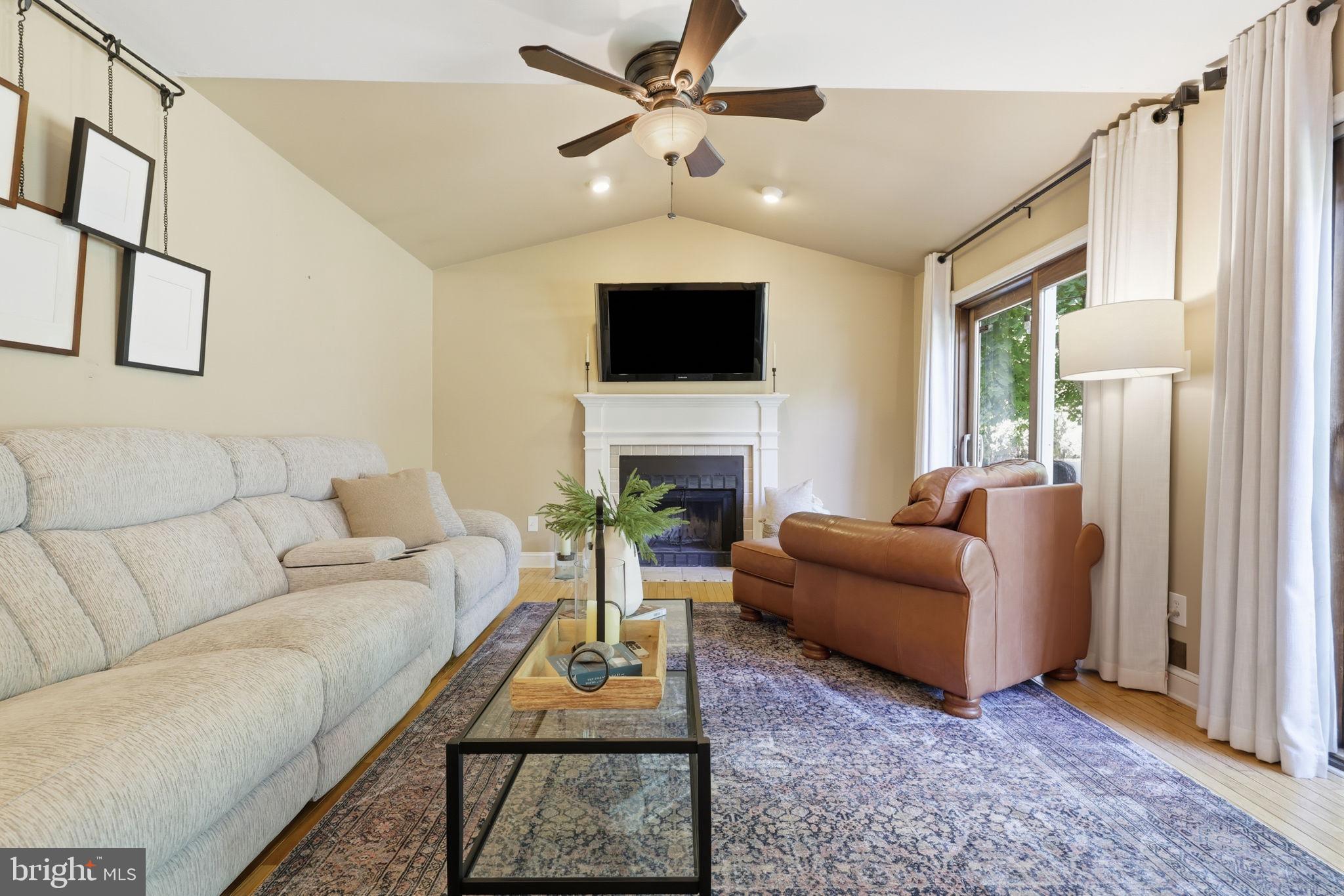 YARDLEY RUN - Residential