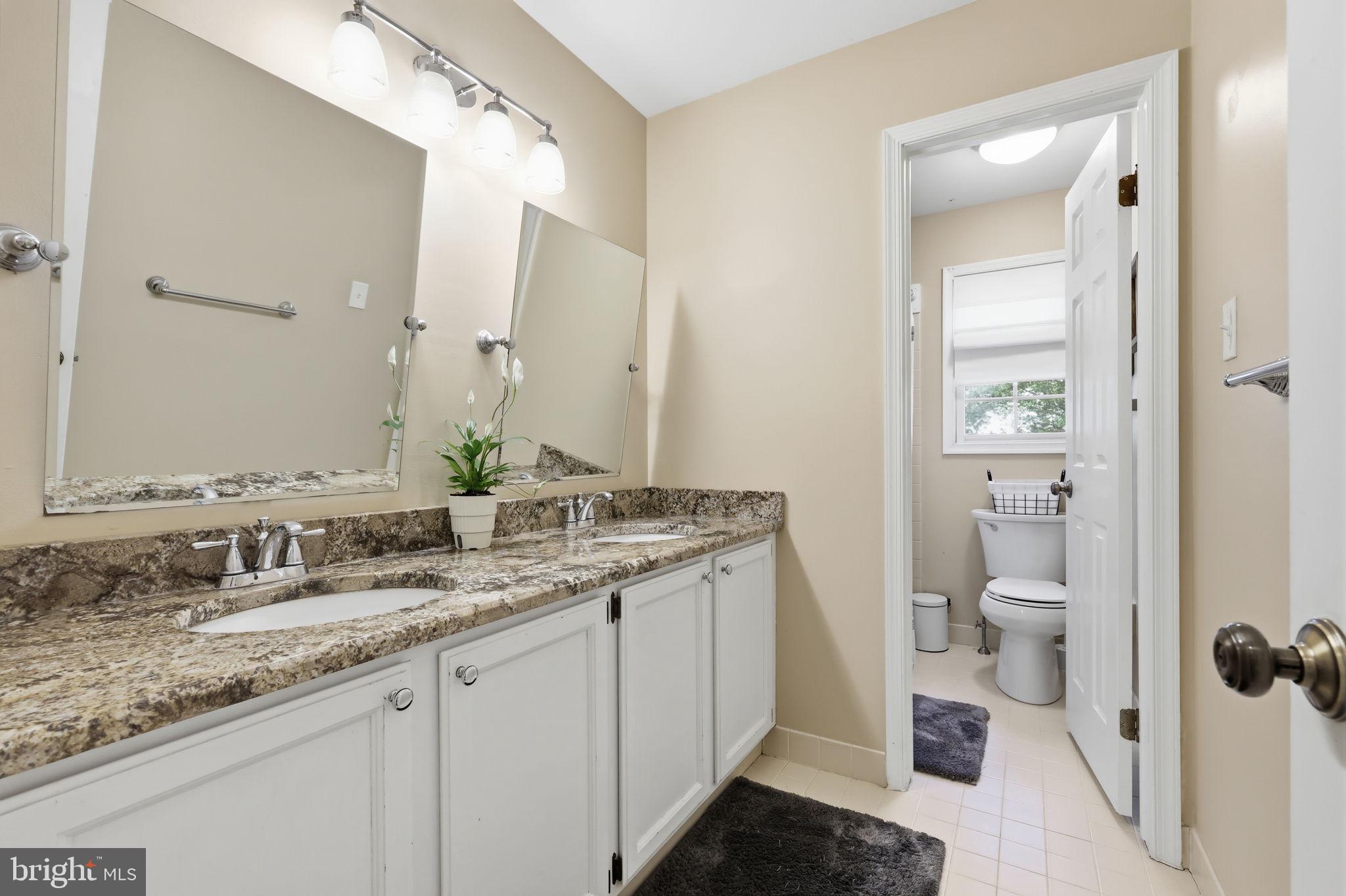 YARDLEY RUN - Residential
