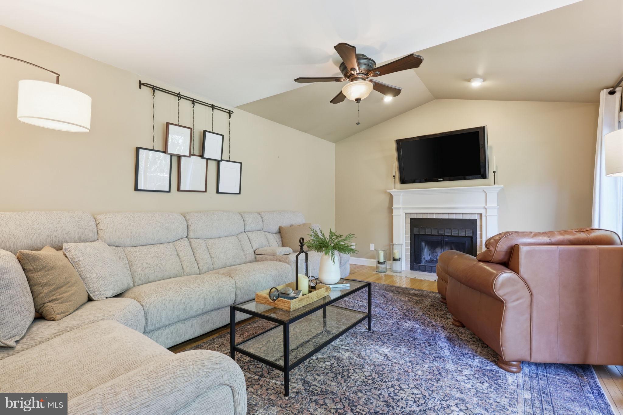 YARDLEY RUN - Residential