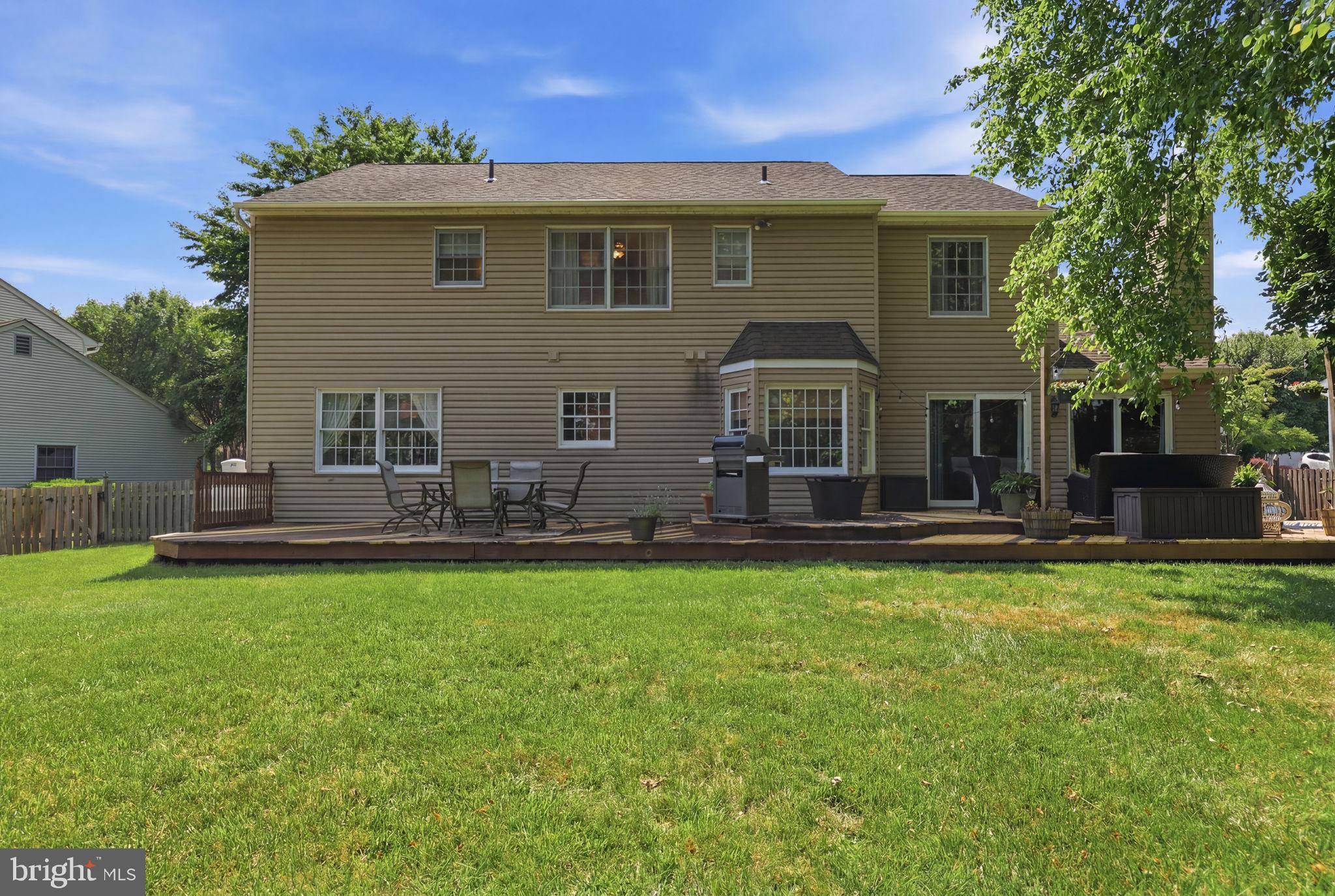 YARDLEY RUN - Residential