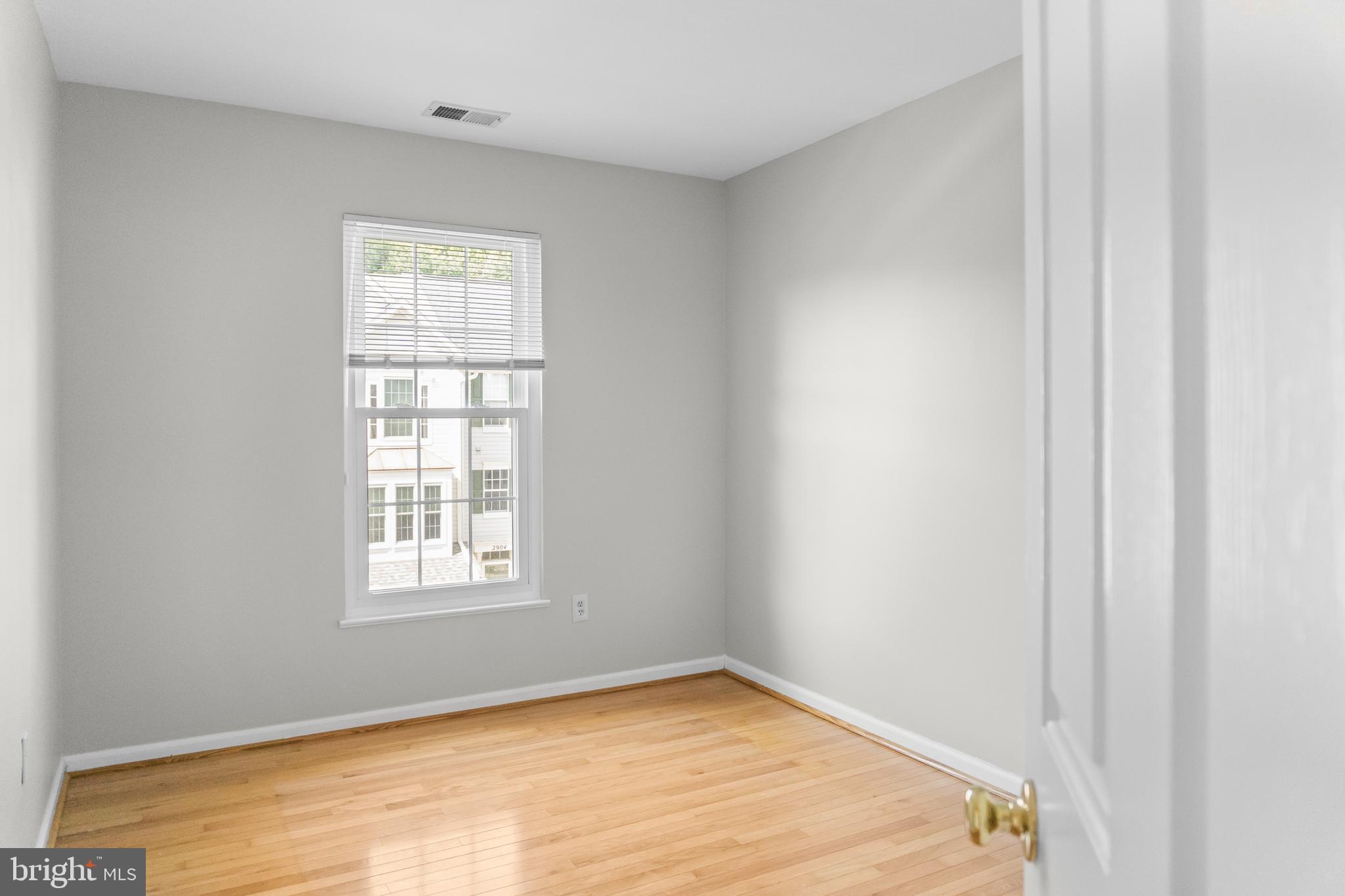 JAMES CREEK - Residential