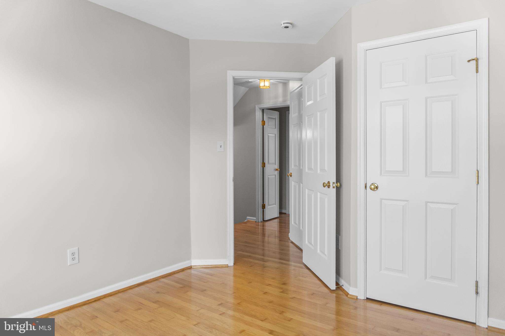 JAMES CREEK - Residential