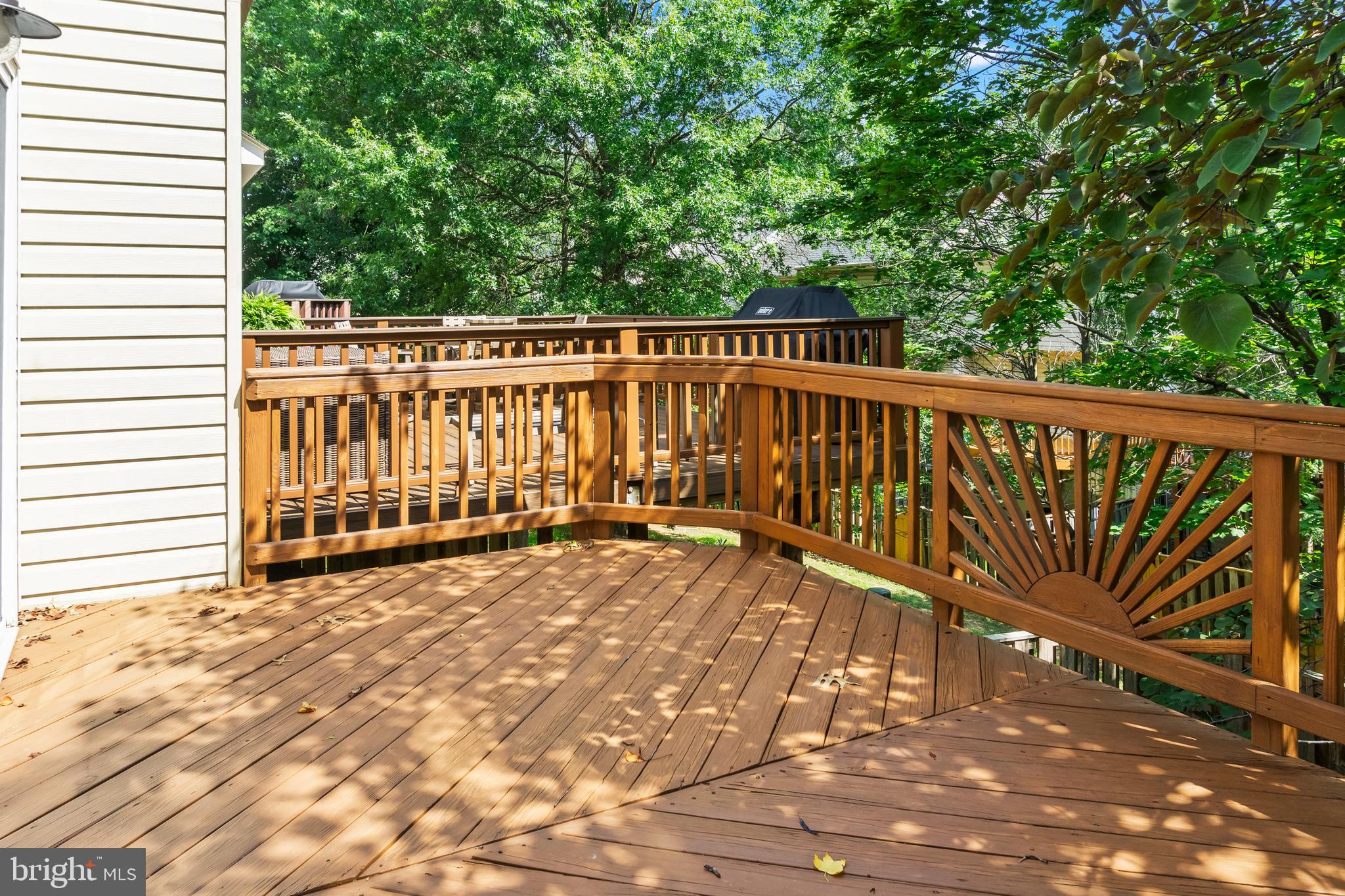 JAMES CREEK - Residential