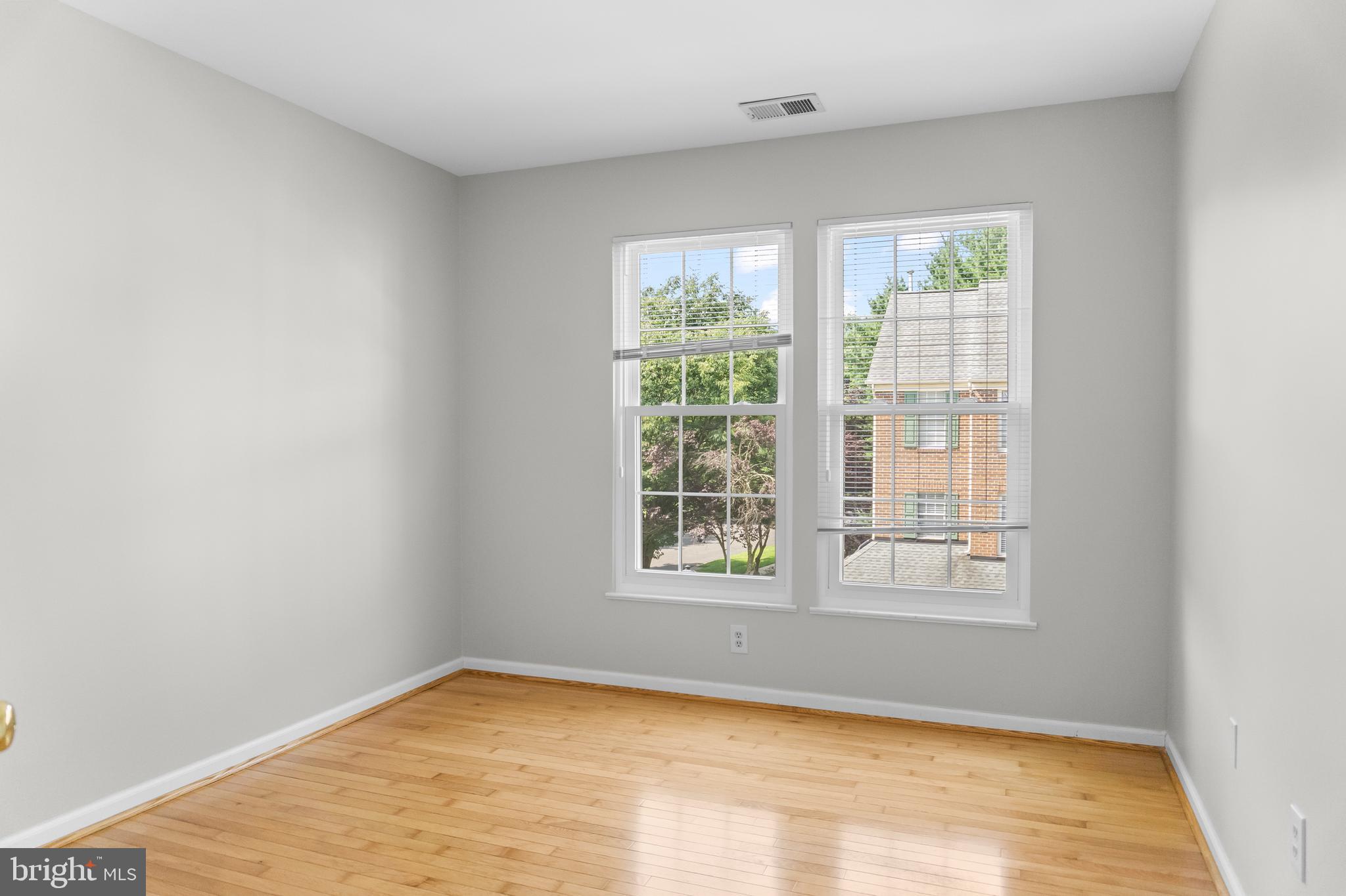 JAMES CREEK - Residential